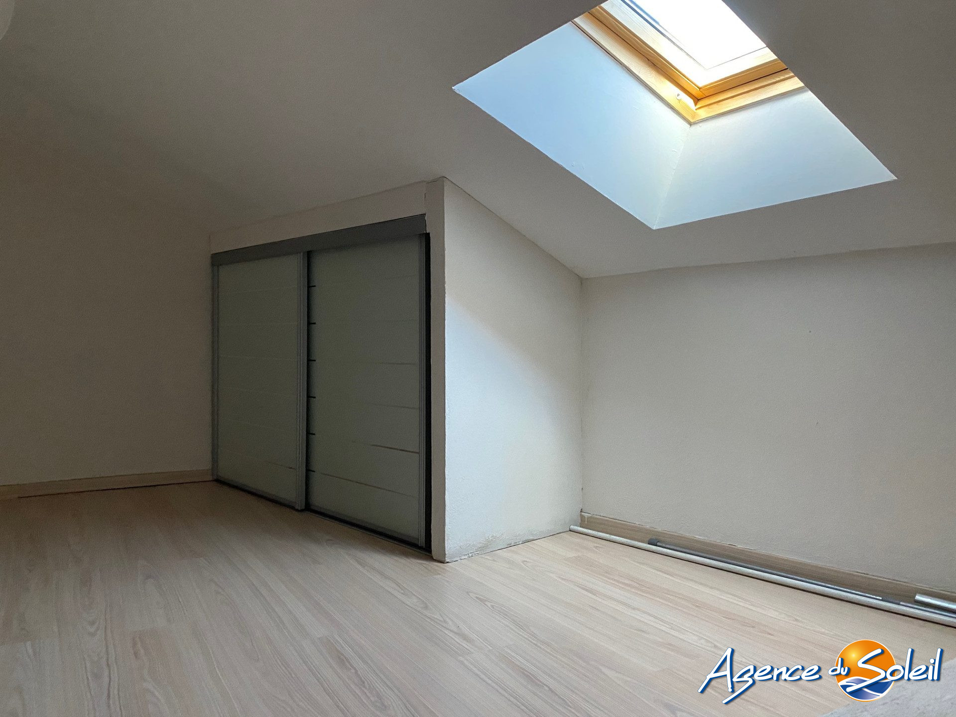 Chambre - Appartement Narbonne (Réf. 04-4121-AGENCEDUSOLEIL)