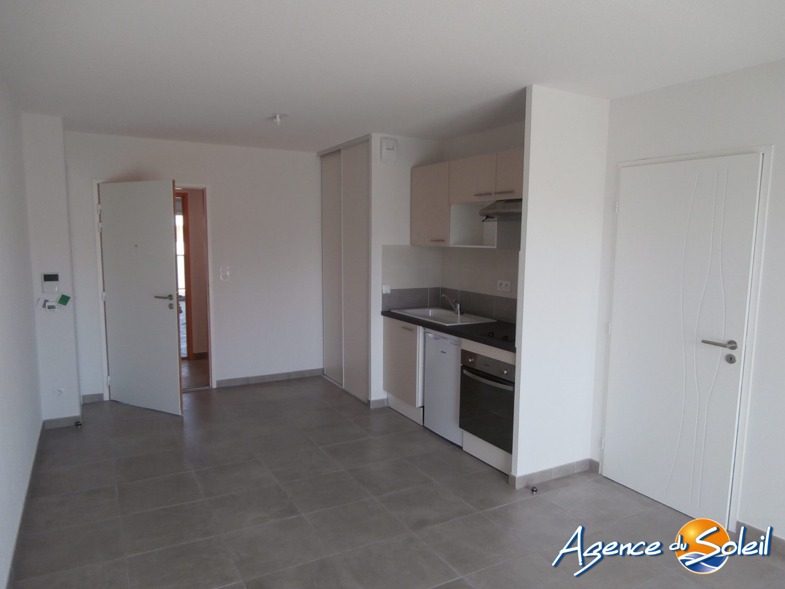 Appartement en location à Béziers - Agence du Soleil (Réf. 09-7065-AGENCEDUSOLEIL)