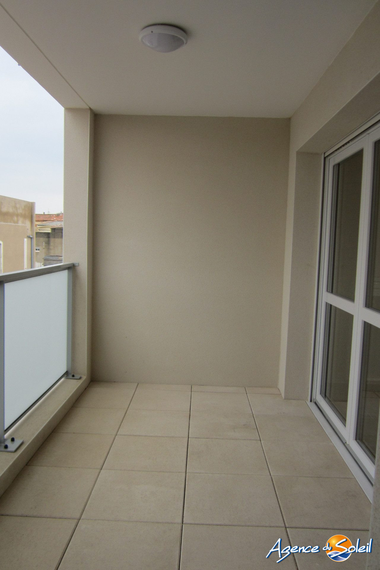 Vue intérieure - Appartement Pézilla-la-Rivière (Réf. 06-2714-AGENCEDUSOLEIL)