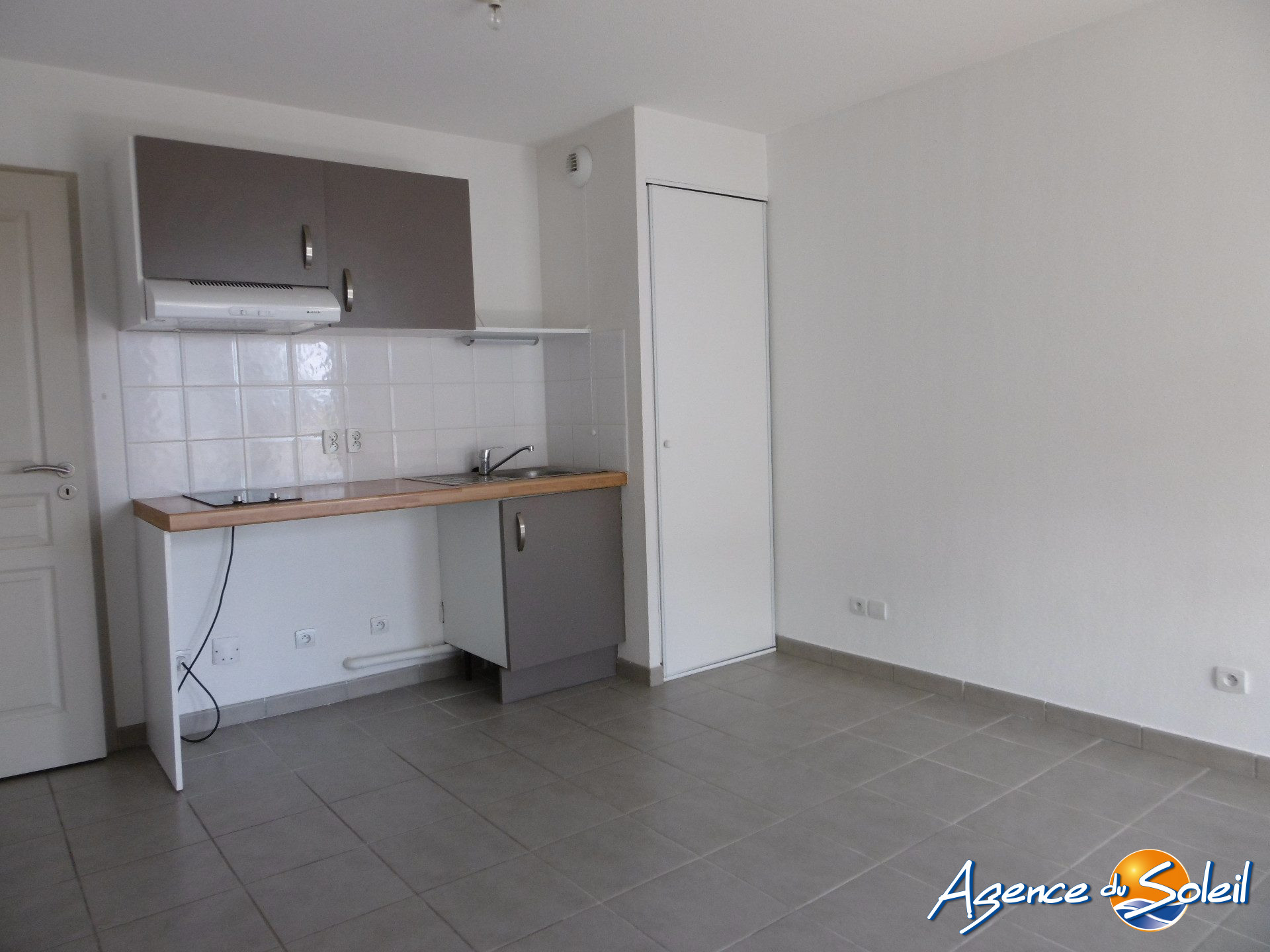 Appartement en location à Narbonne - Agence du Soleil (Réf. 04-4385-AGENCEDUSOLEIL)