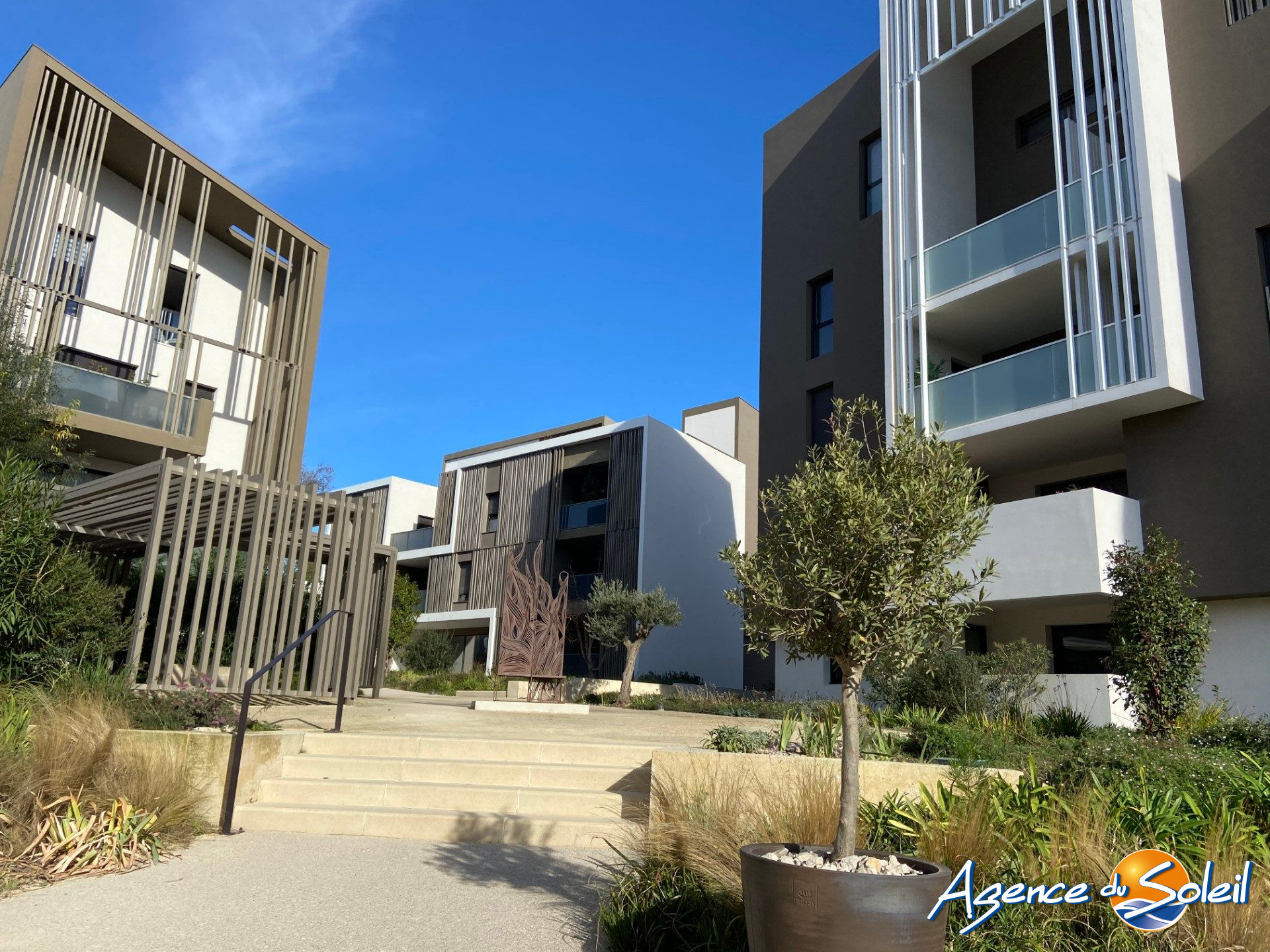 Appartement en location à Saint-Jean-de-Védas - Agence du Soleil (Réf. 33-8038-AGENCEDUSOLEIL)