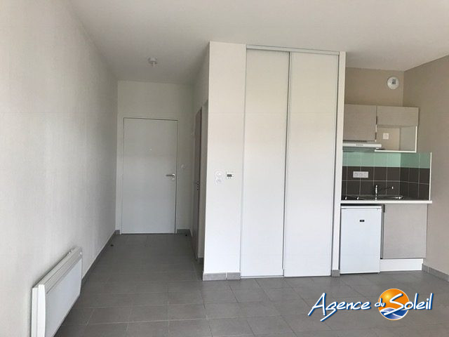 Chambre - Appartement Narbonne (Réf. 04-4869-AGENCEDUSOLEIL)