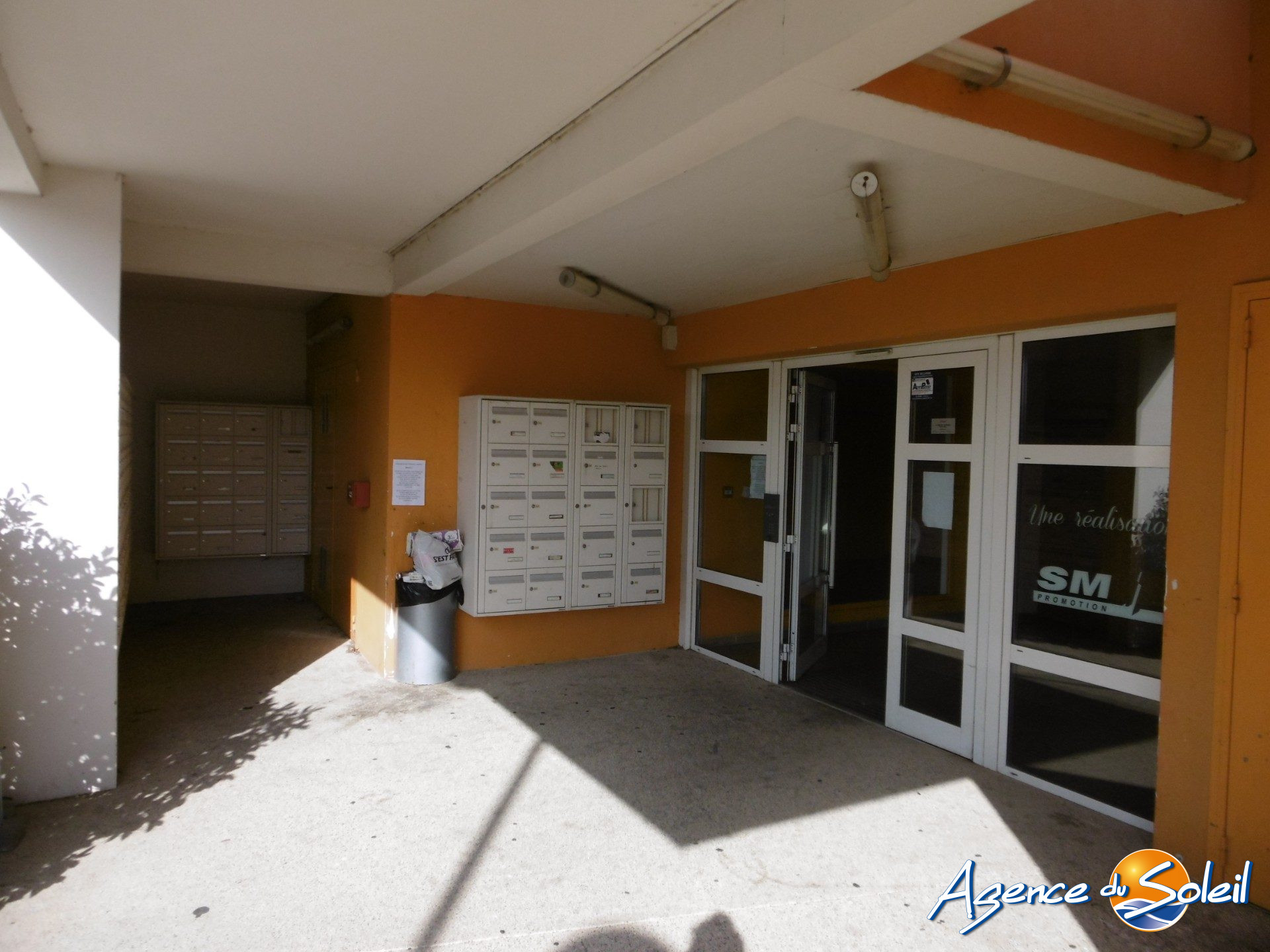 Vue extérieure - Appartement Narbonne (Réf. 04-2423-AGENCEDUSOLEIL)