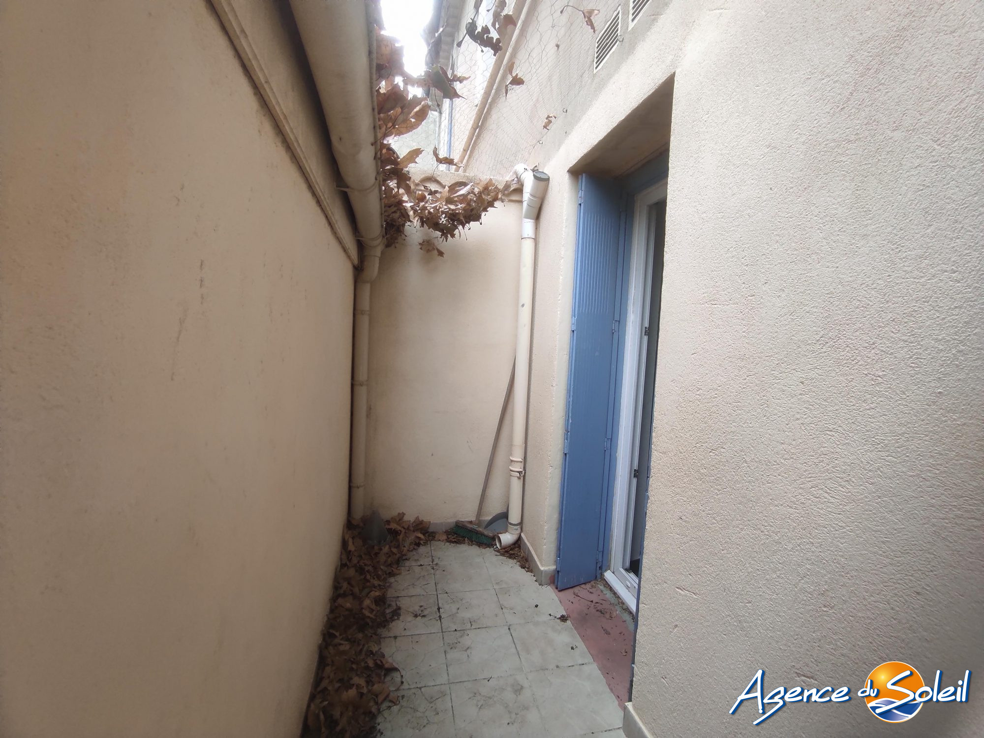 Vue extérieure - Appartement Narbonne (Réf. 04-1412-AGENCEDUSOLEIL)