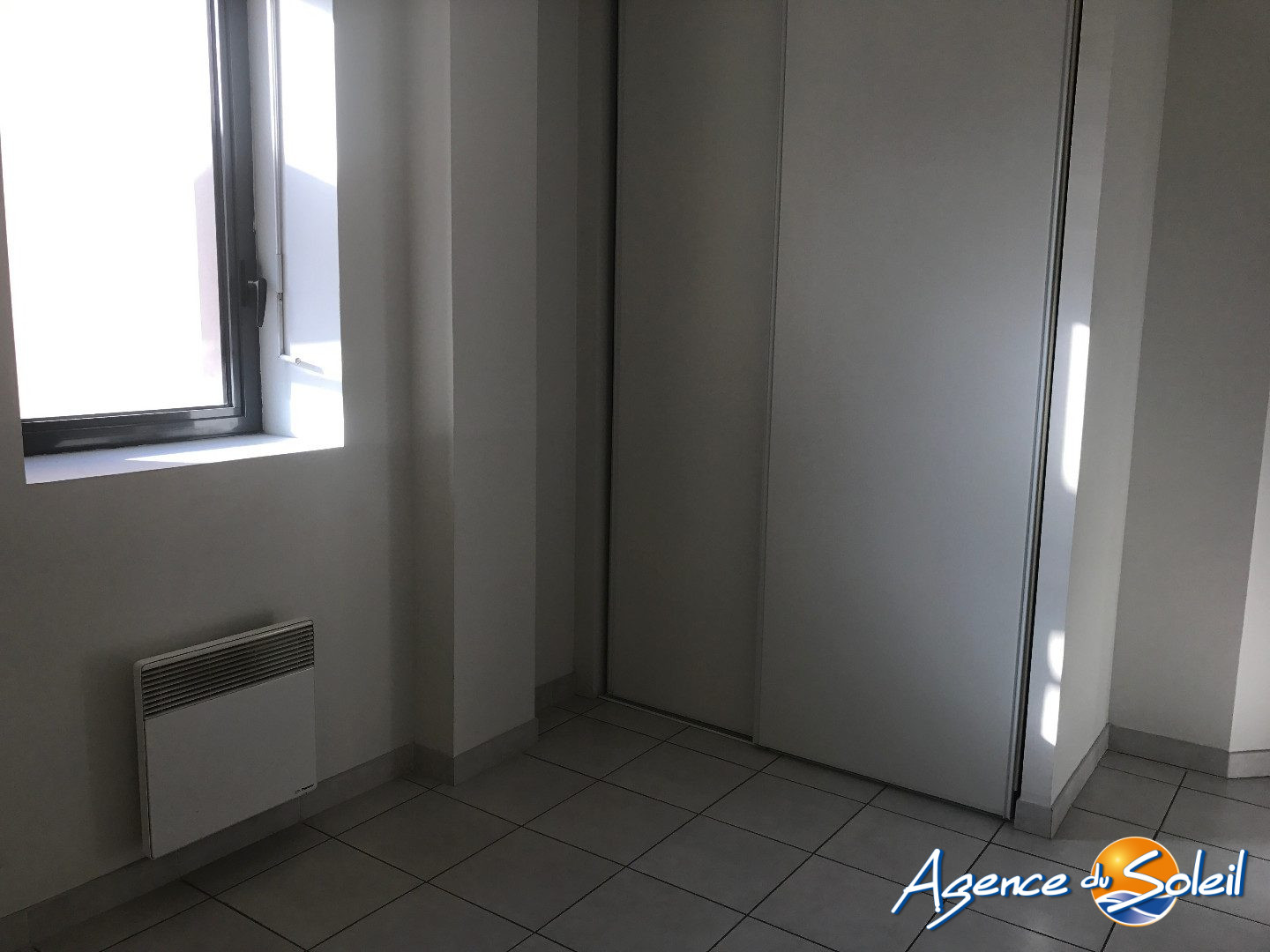Salle de bain - Appartement Cuxac-d'Aude (Réf. 04-1356-3-AGENCEDUSOLEIL)