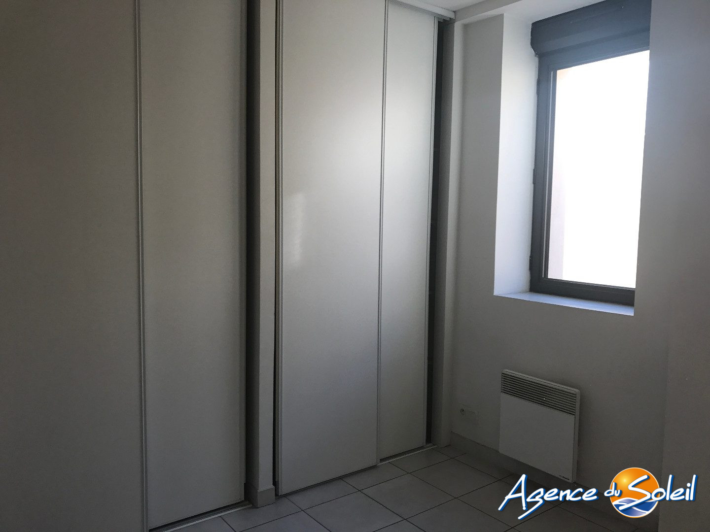 Vue extérieure - Appartement Cuxac-d'Aude (Réf. 04-1356-3-AGENCEDUSOLEIL)