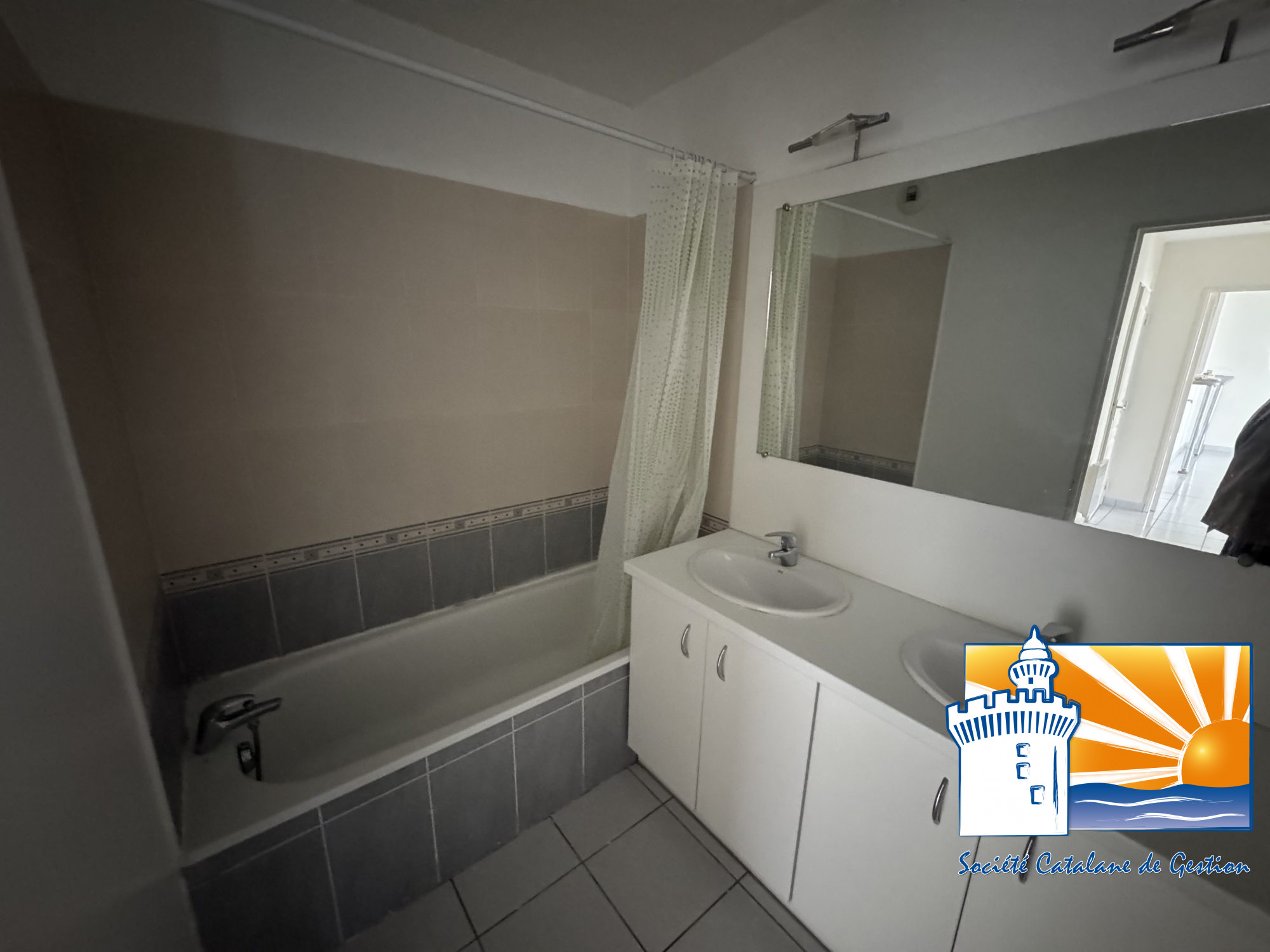 Terrasse - Appartement Perpignan (Réf. 07-392-AGENCEDUSOLEIL)