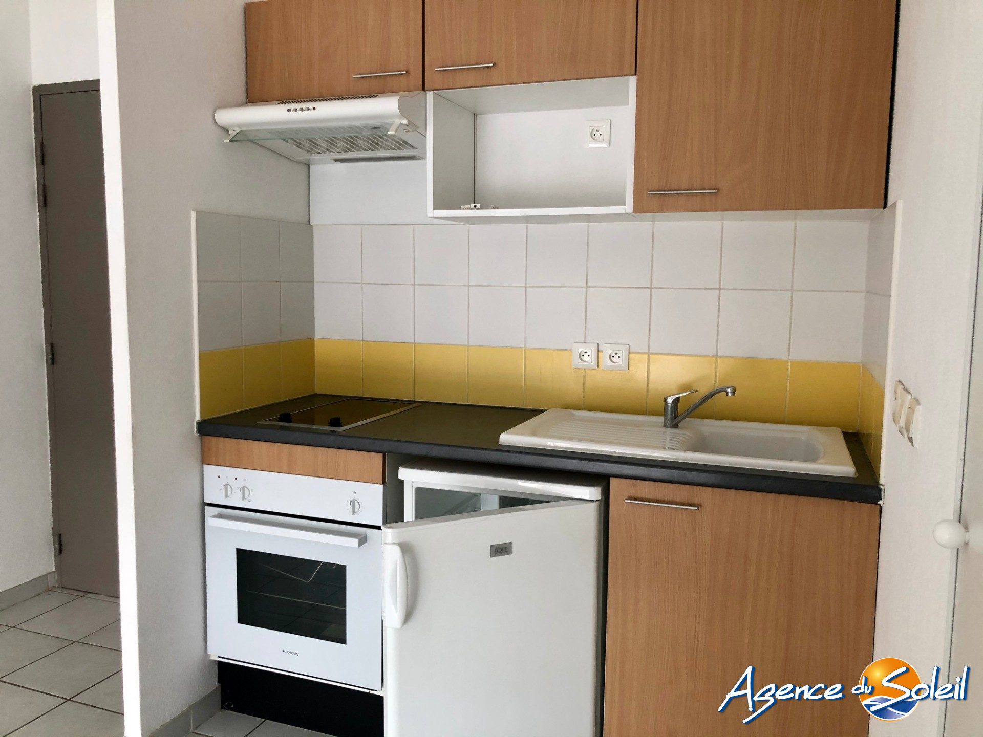 Vue intérieure - Appartement Béziers (Réf. 09-6159-AGENCEDUSOLEIL)