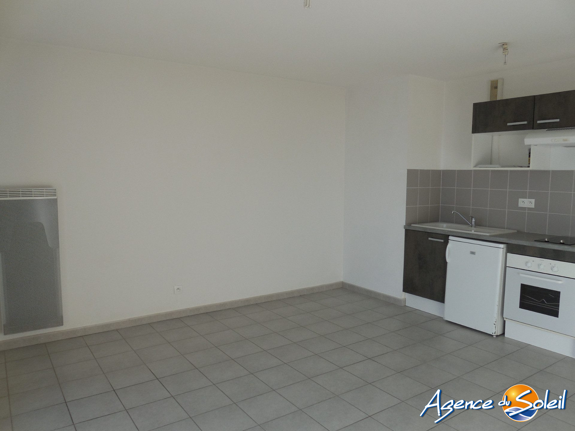 Appartement en location à Narbonne - Agence du Soleil (Réf. 04-926-AGENCEDUSOLEIL)