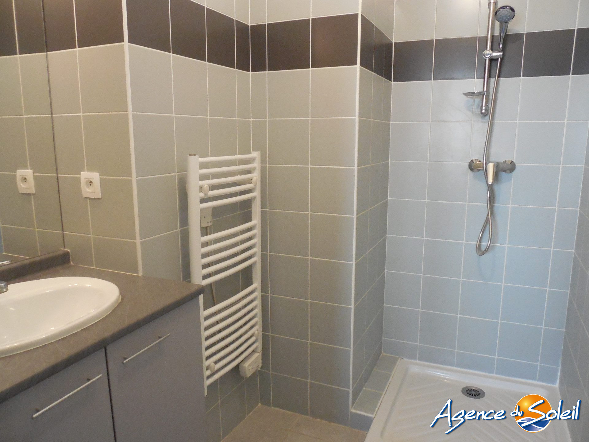 Chambre - Appartement Narbonne (Réf. 04-926-AGENCEDUSOLEIL)