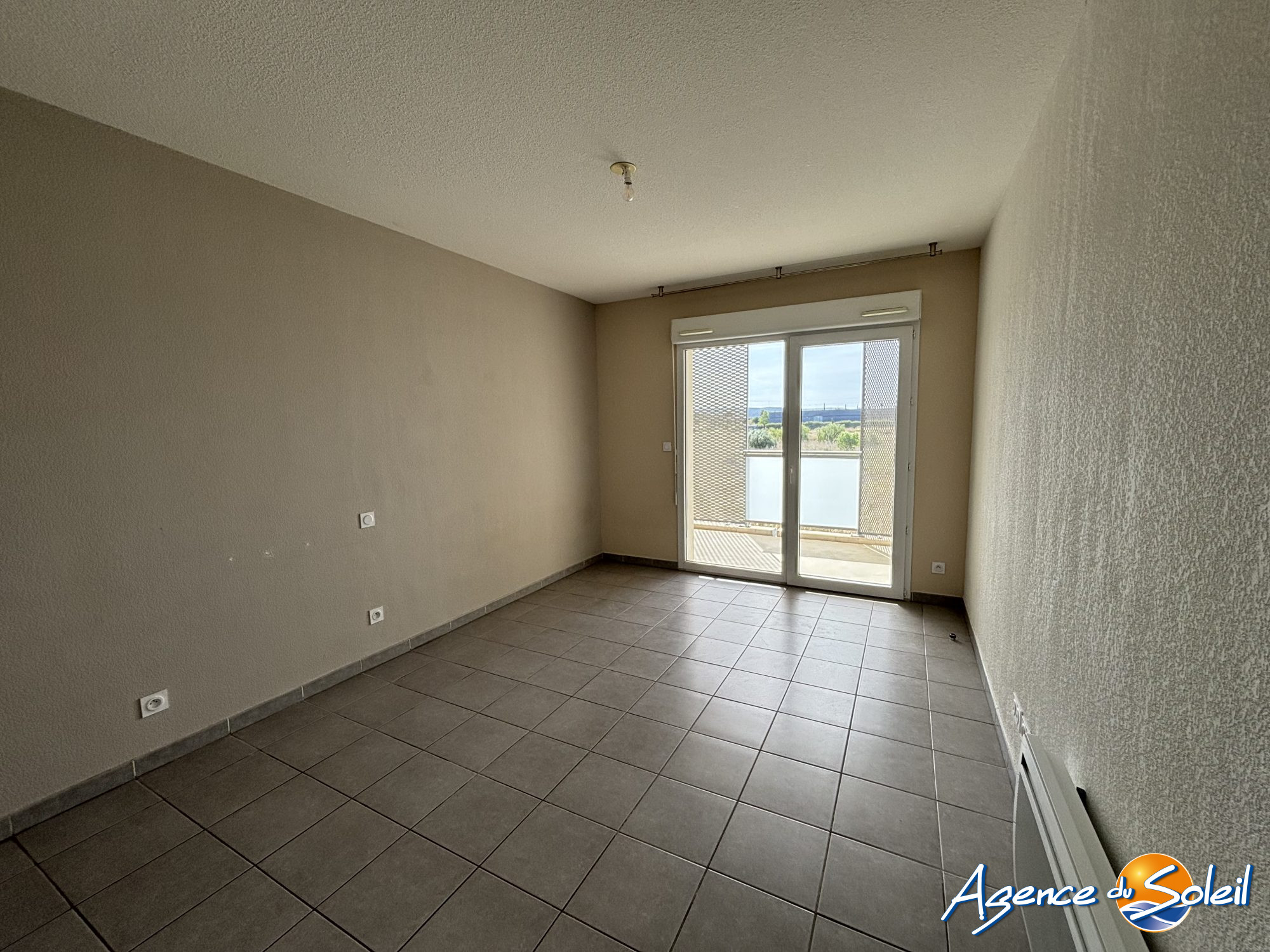 Salle de bain - Appartement Narbonne (Réf. 04-2435-AGENCEDUSOLEIL)