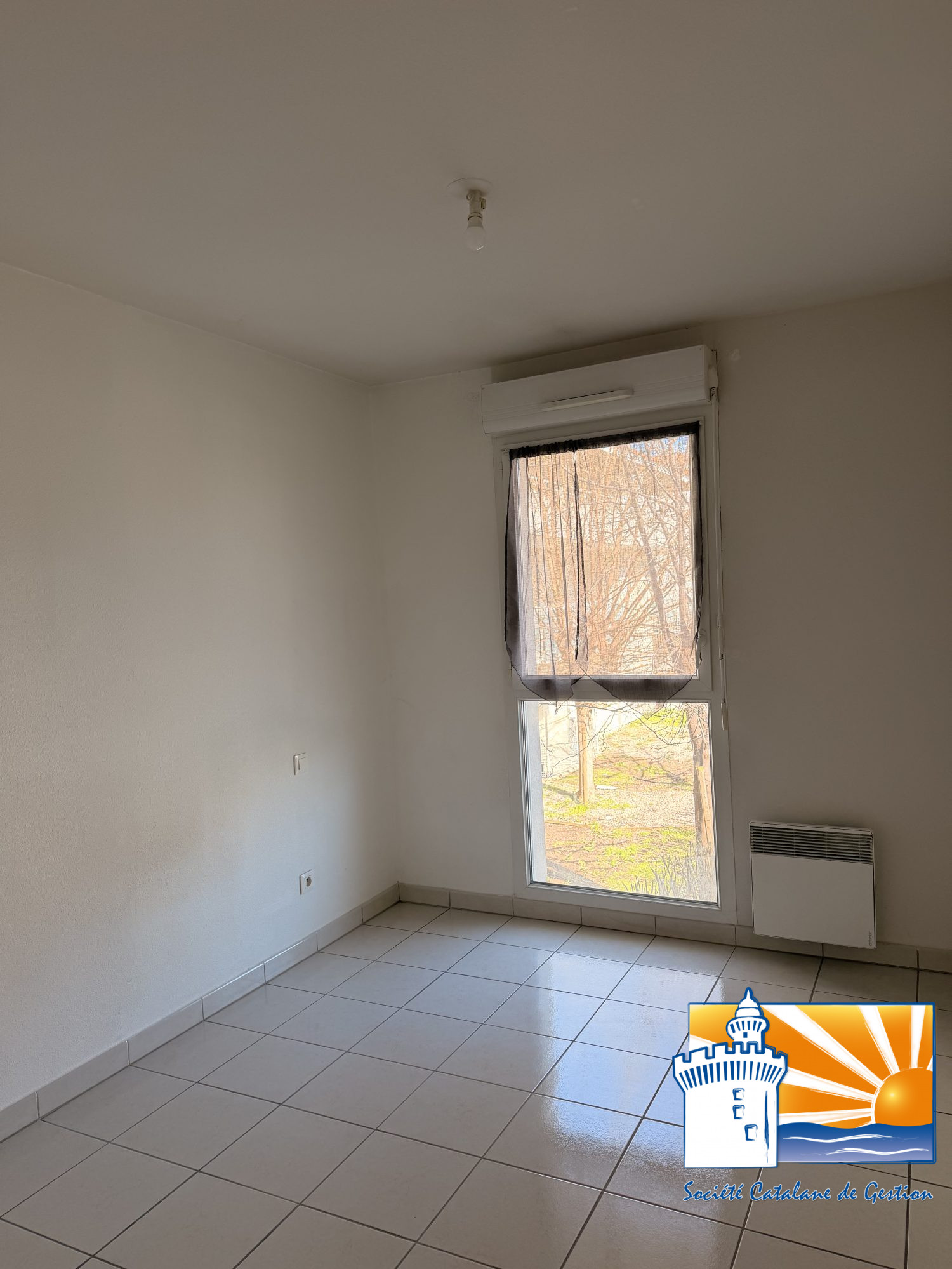 Chambre - Appartement Perpignan (Réf. 07-339-AGENCEDUSOLEIL)