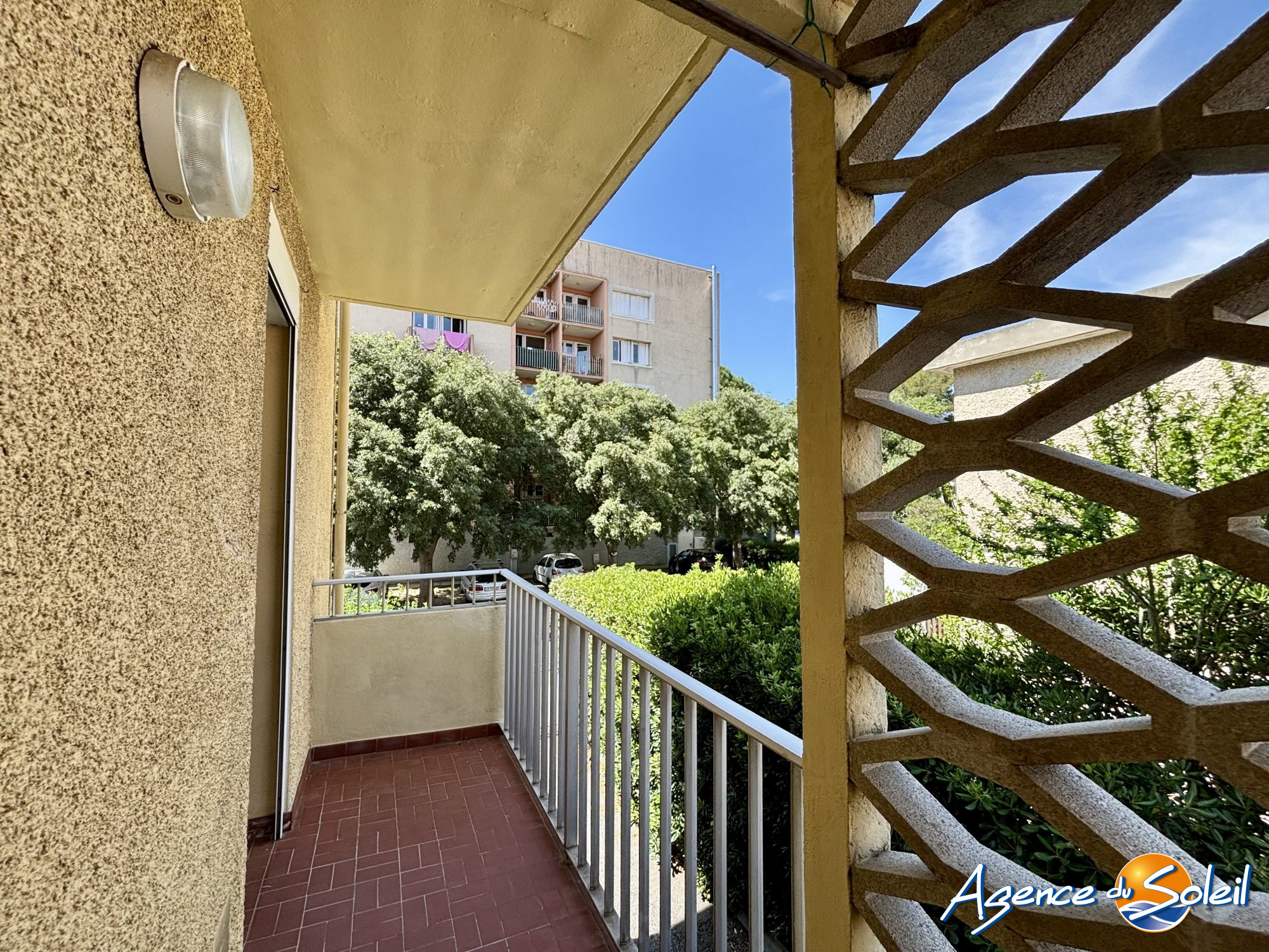 Salle de bain - Appartement Narbonne (Réf. 04-9354-AGENCEDUSOLEIL)