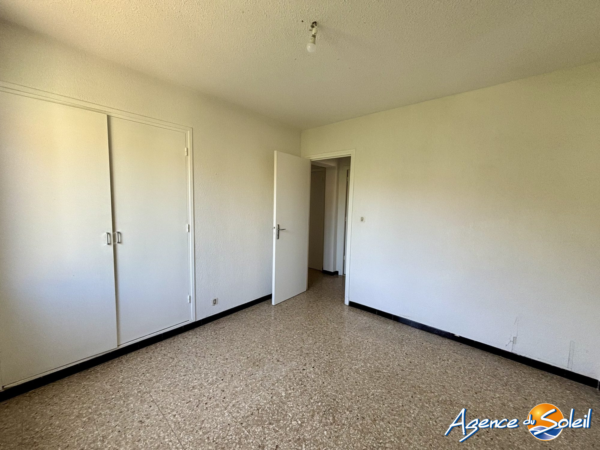 Terrasse - Appartement Narbonne (Réf. 04-9354-AGENCEDUSOLEIL)