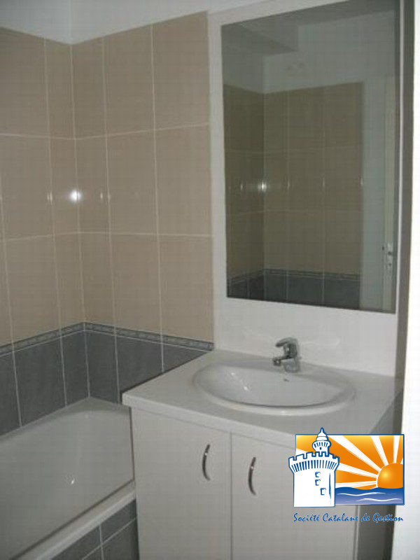 Salle de bain - Appartement Perpignan (Réf. 07-232-AGENCEDUSOLEIL)
