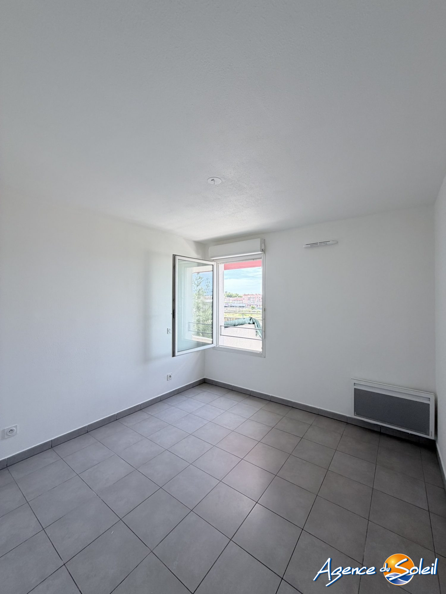 Salle de bain - Appartement Perpignan (Réf. 06-2592-AGENCEDUSOLEIL)