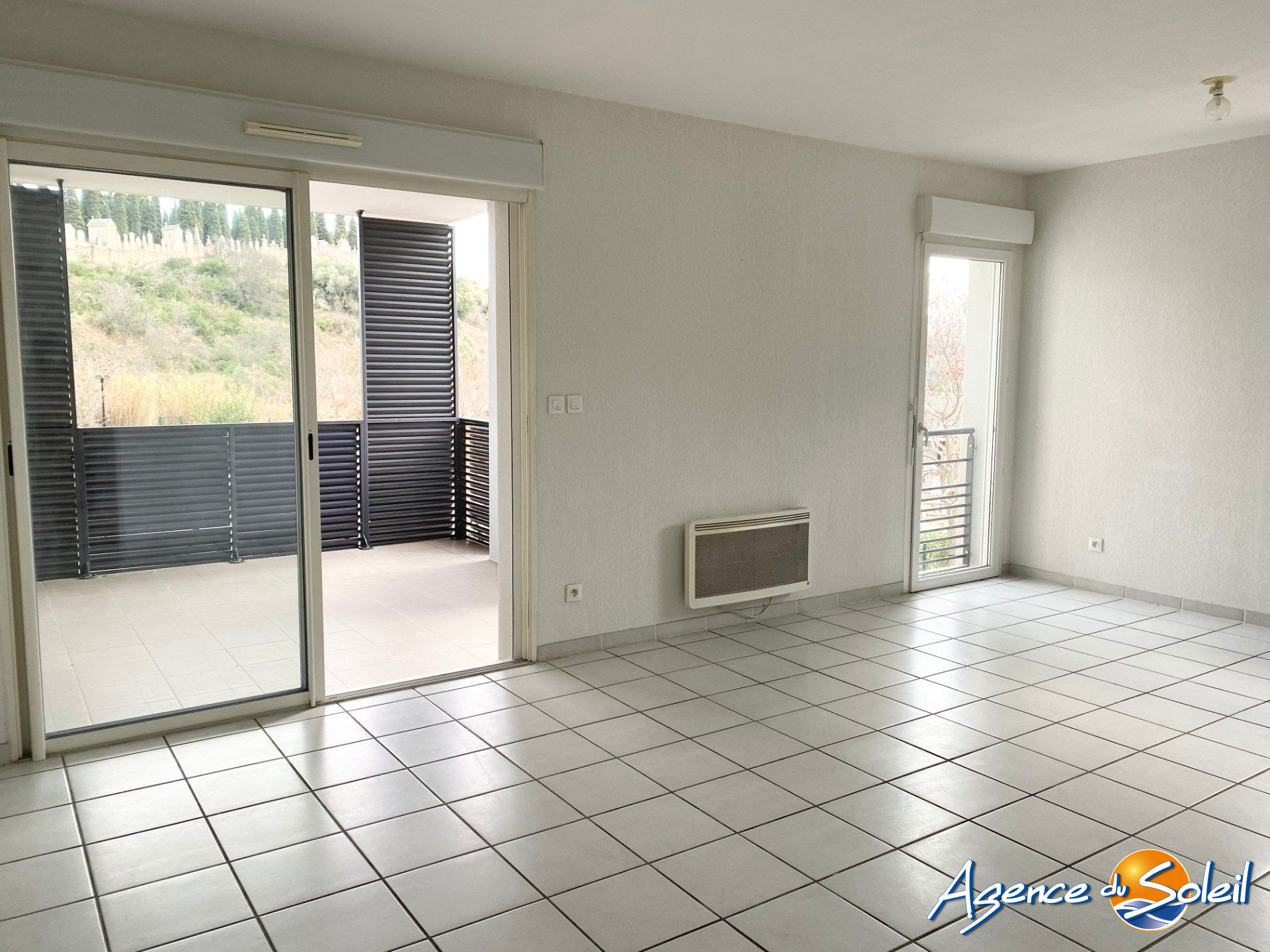 Vue intérieure - Appartement Béziers (Réf. 09-6221-AGENCEDUSOLEIL)