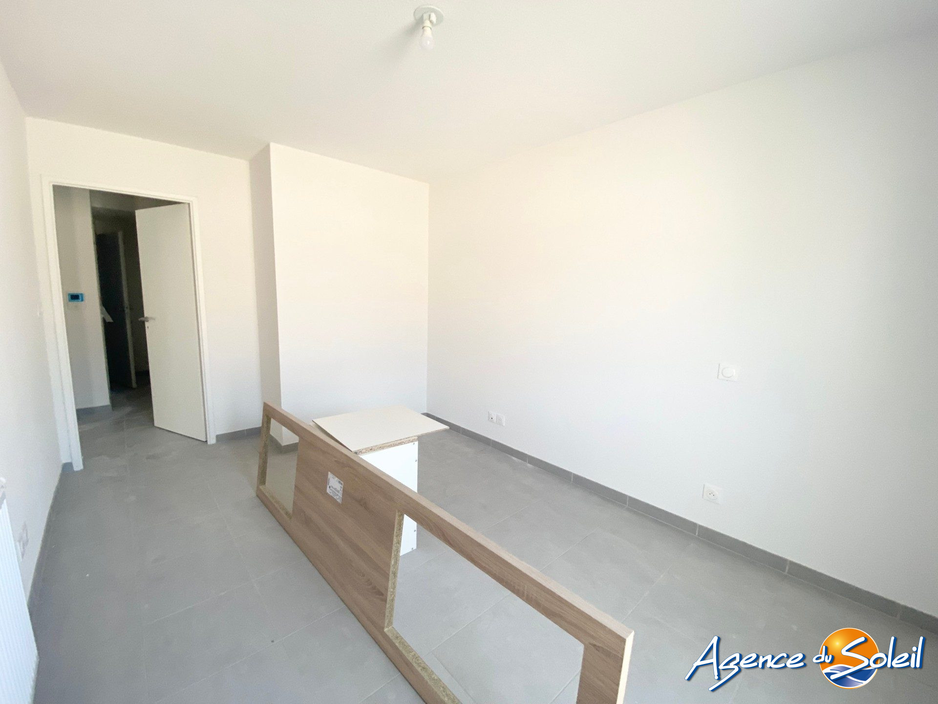 Terrasse - Appartement Marseillan (Réf. 09-7307-AGENCEDUSOLEIL)