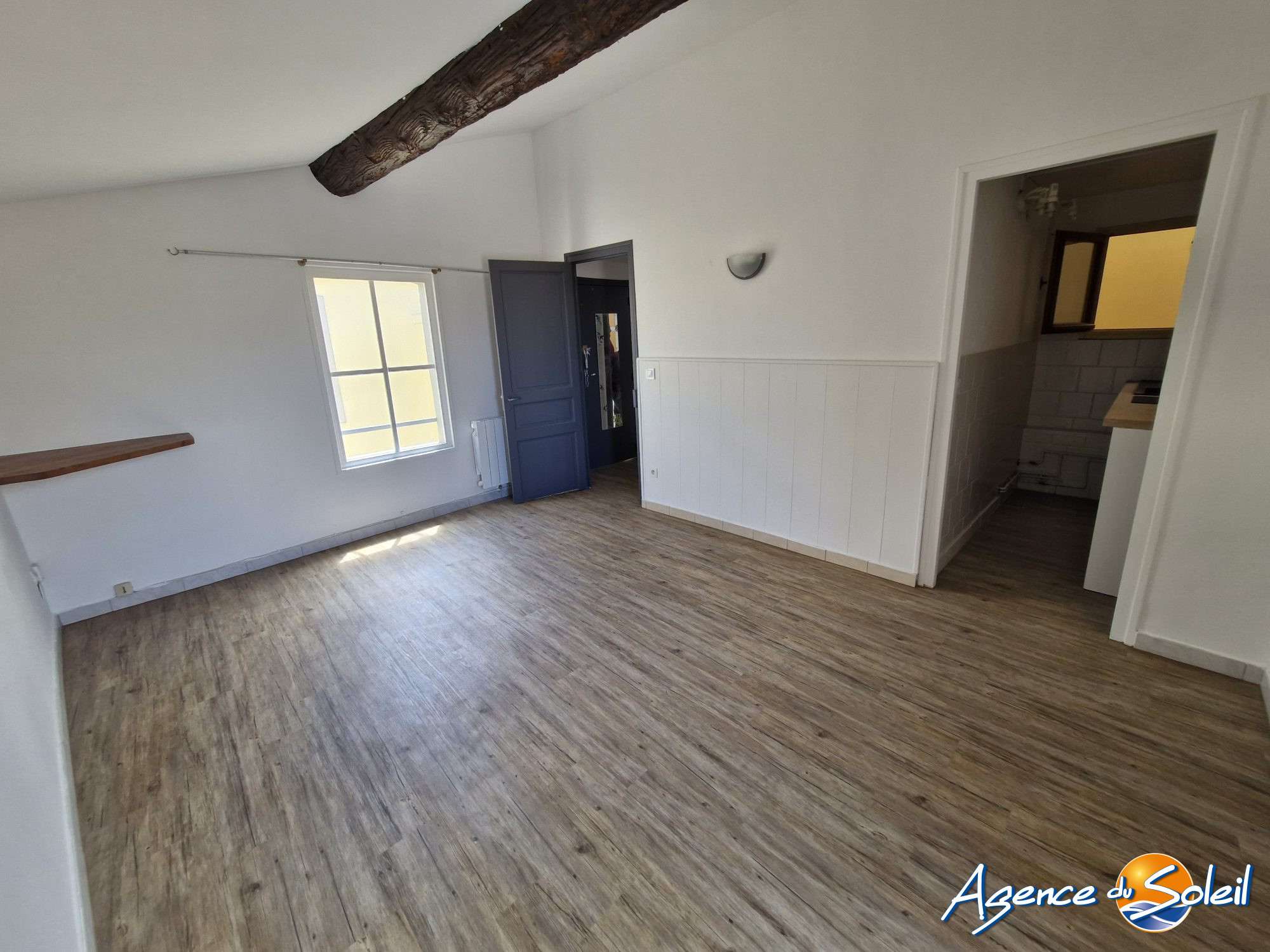 Chambre - Appartement Lézignan-Corbières (Réf. 27-2829-AGENCEDUSOLEIL)