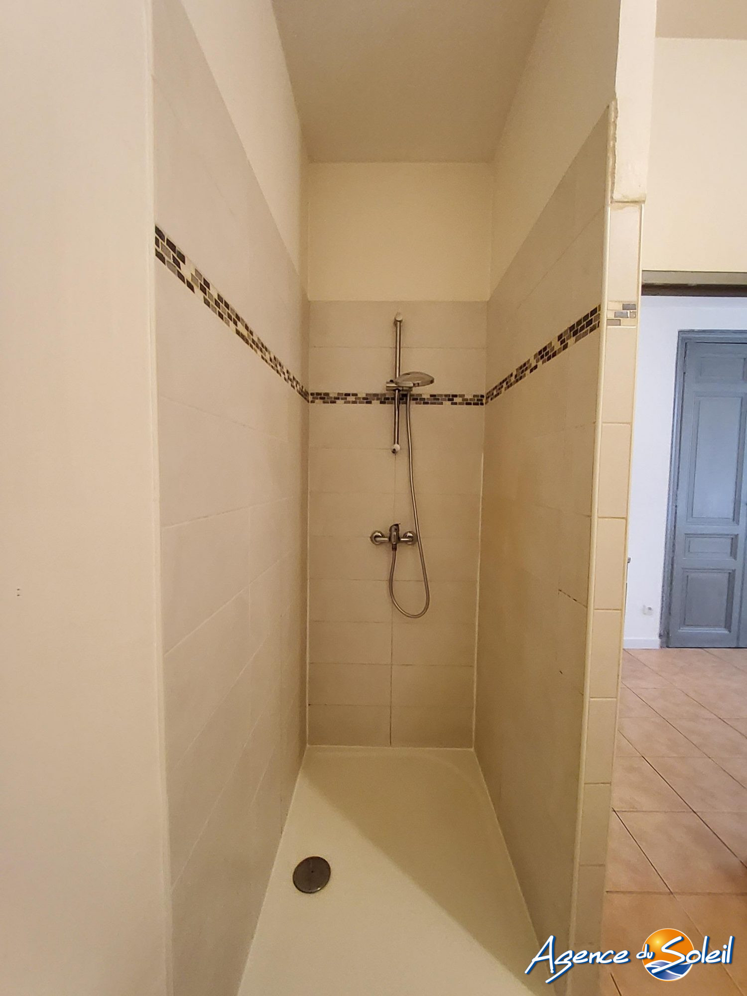 Jardin - Appartement Coursan (Réf. 04-9445-AGENCEDUSOLEIL)