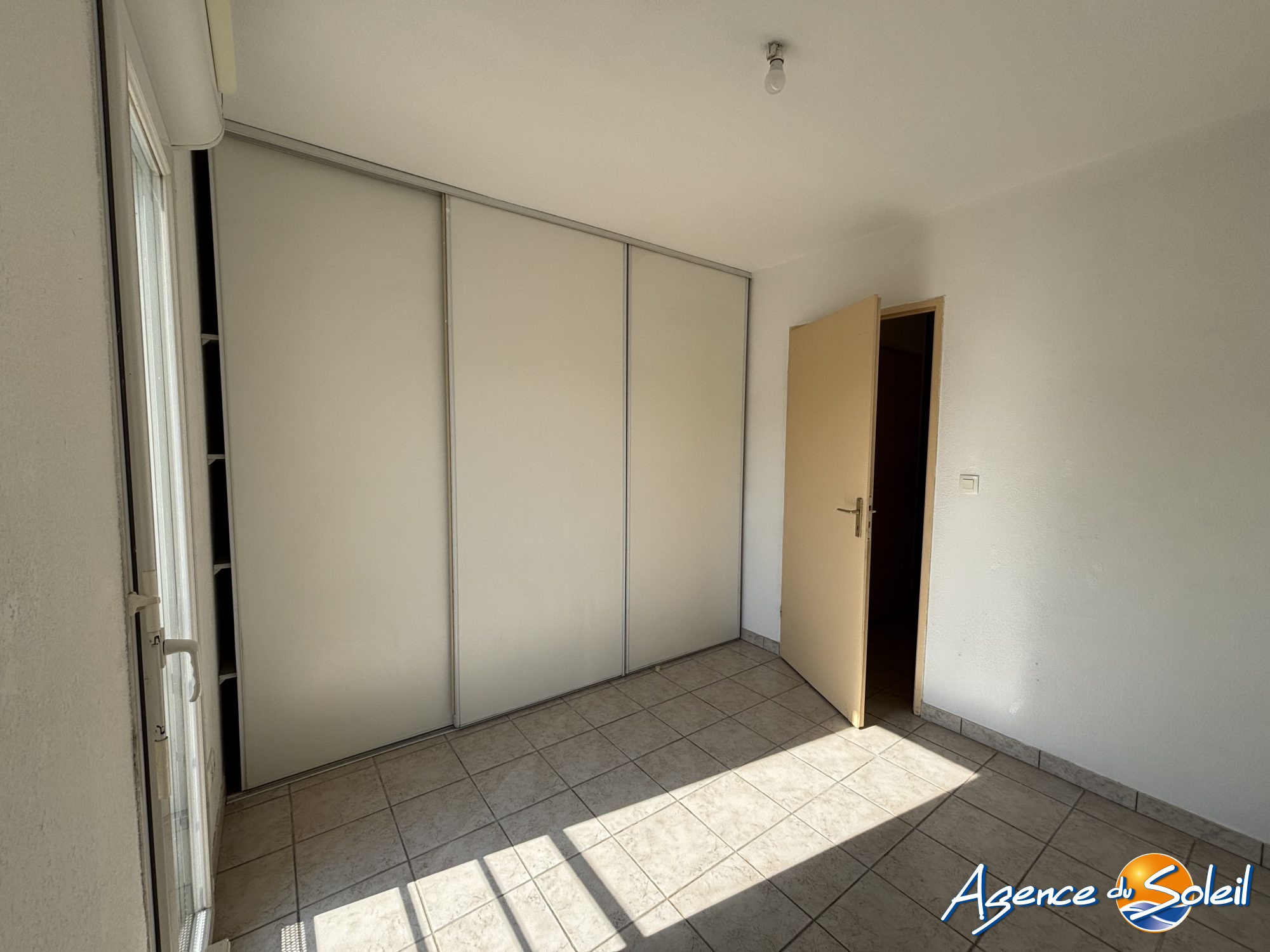 Salle de bain - Appartement Narbonne (Réf. 04-4255-AGENCEDUSOLEIL)