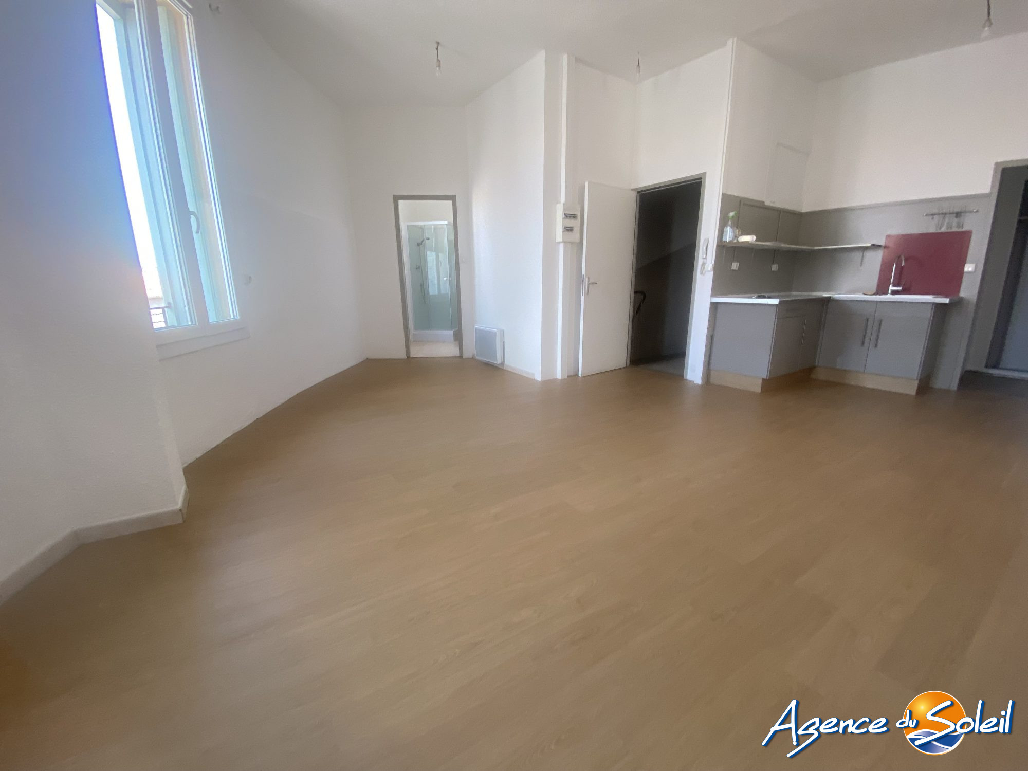 Photo de APPARTEMENT T3