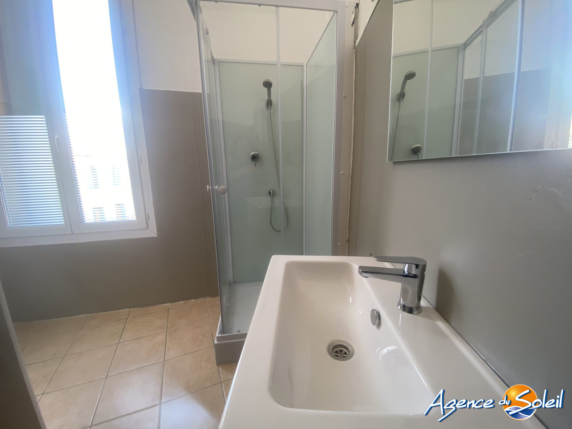 Vue extérieure - Appartement Rivesaltes (Réf. 08-5482-AGENCEDUSOLEIL)