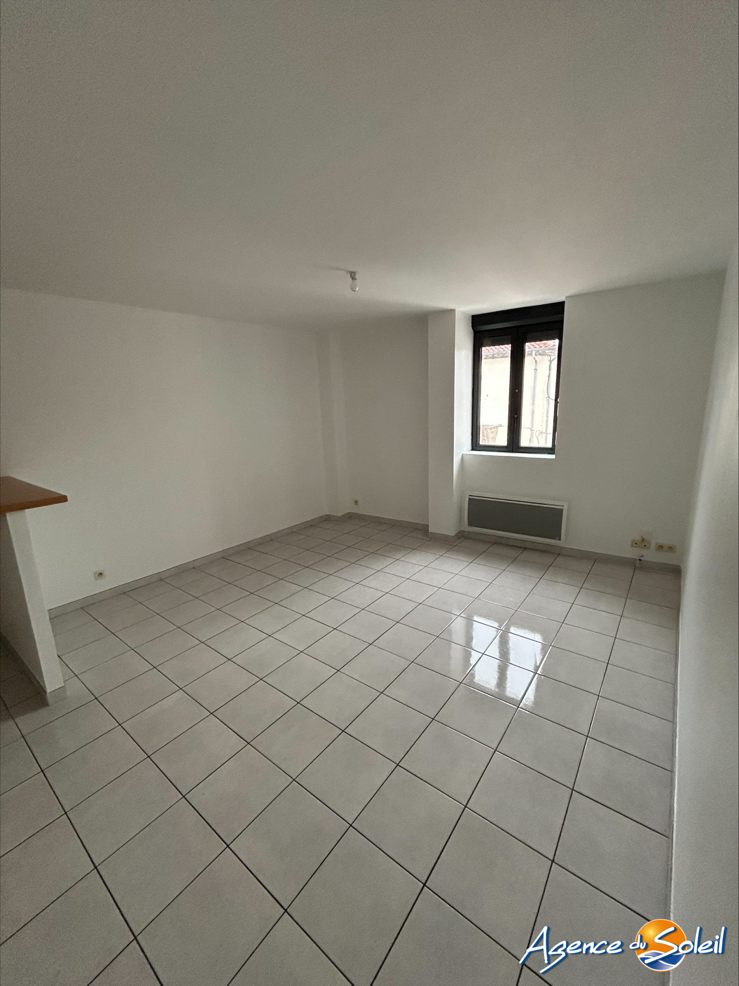Vue intérieure - Appartement Cuxac-d'Aude (Réf. 04-1356-5-AGENCEDUSOLEIL)