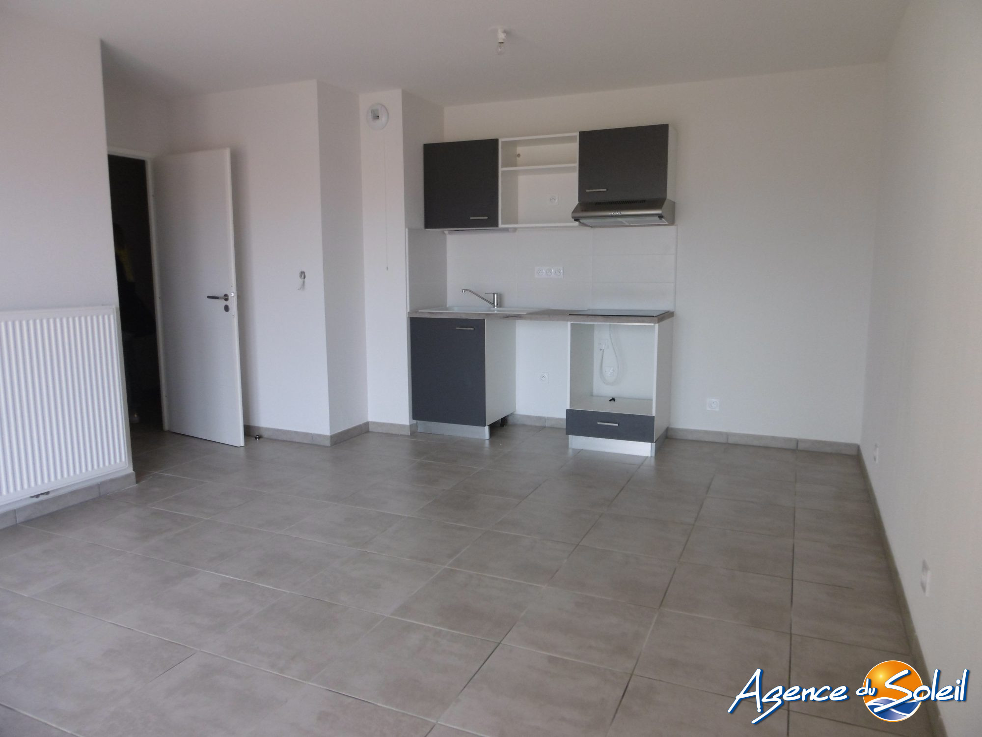Vue intérieure - Appartement Narbonne (Réf. 04-4000-AGENCEDUSOLEIL)