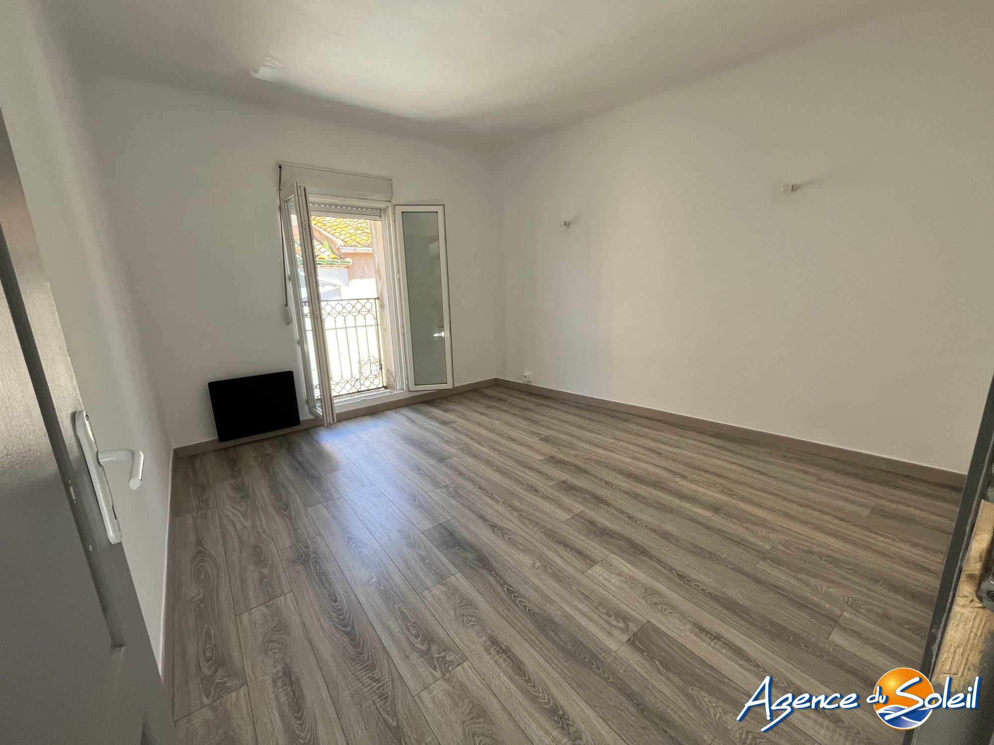 Cuisine - Appartement Vingrau (Réf. 08-5516-AGENCEDUSOLEIL)