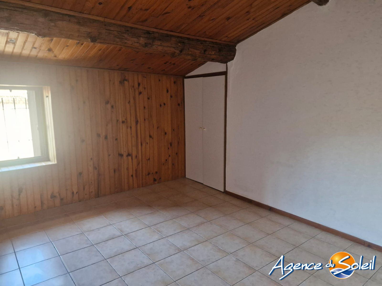 Chambre - Appartement Lézignan-Corbières (Réf. 27-2777-AGENCEDUSOLEIL)