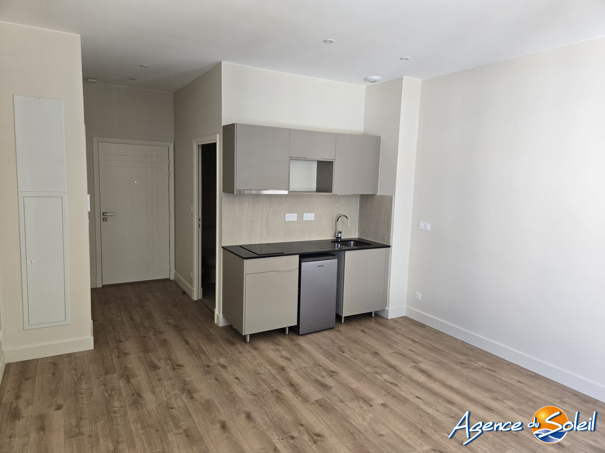 Salle de bain - Appartement Narbonne (Réf. 04-9418-A202-AGENCEDUSOLEIL)