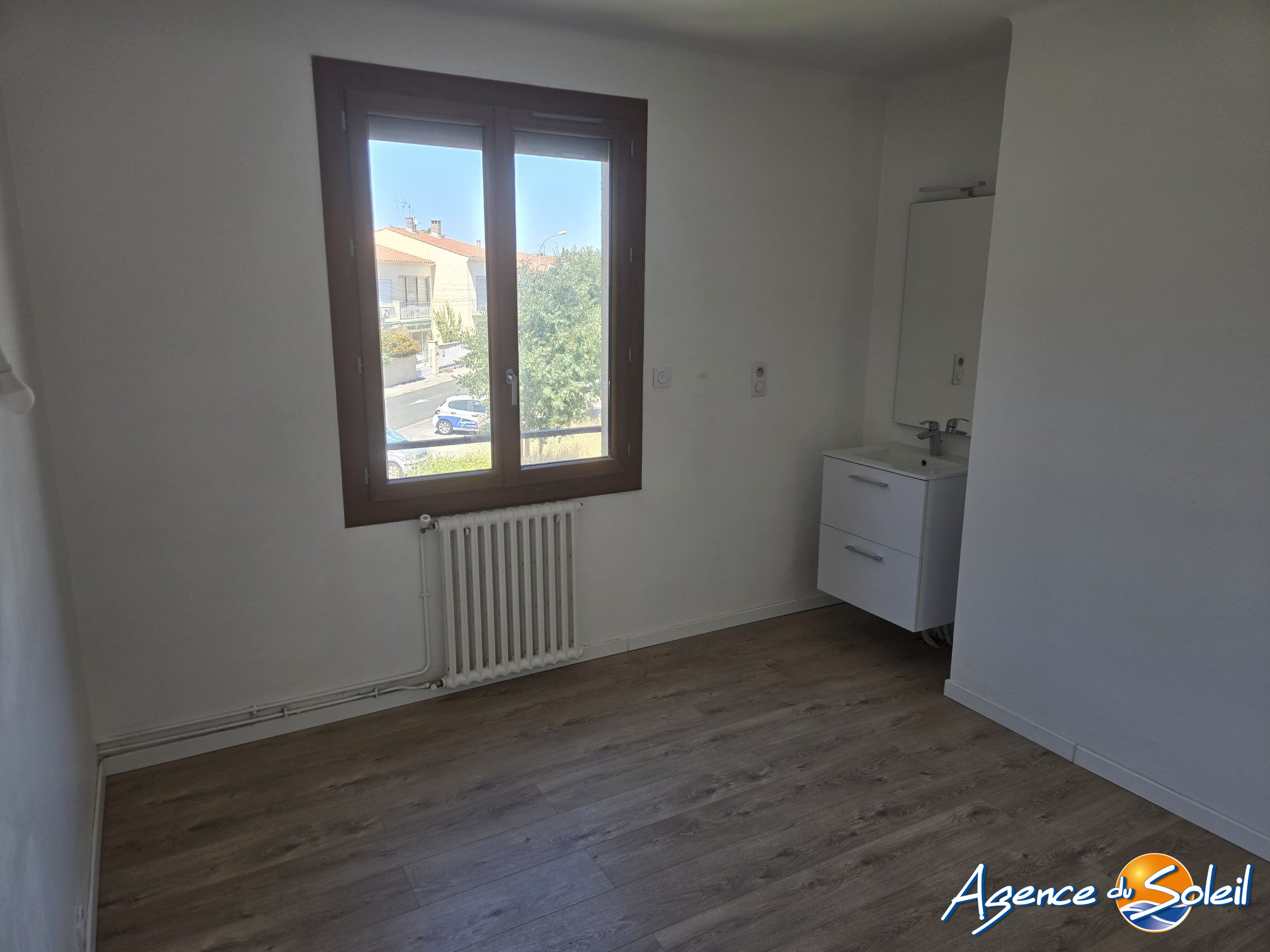 Vue extérieure - Appartement Narbonne (Réf. 04-9426-AGENCEDUSOLEIL)