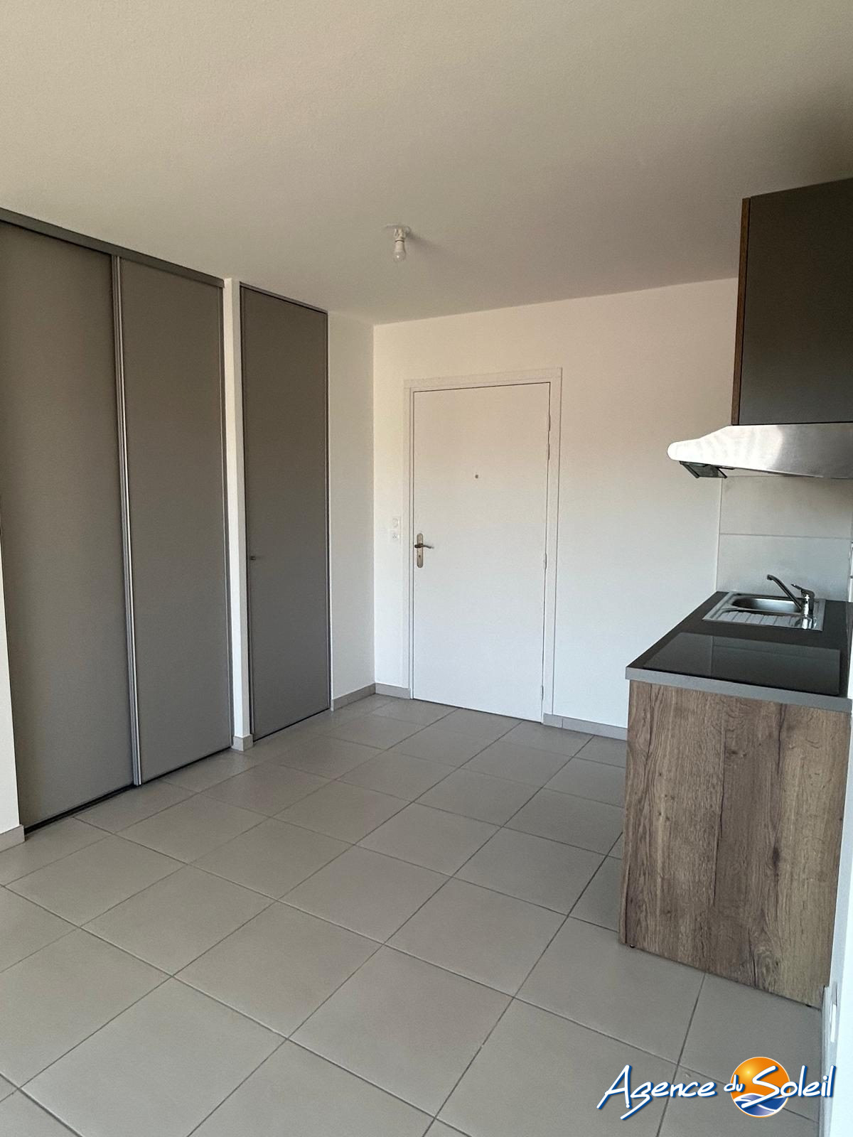 Cuisine - Appartement Béziers (Réf. 09-7747-AGENCEDUSOLEIL)