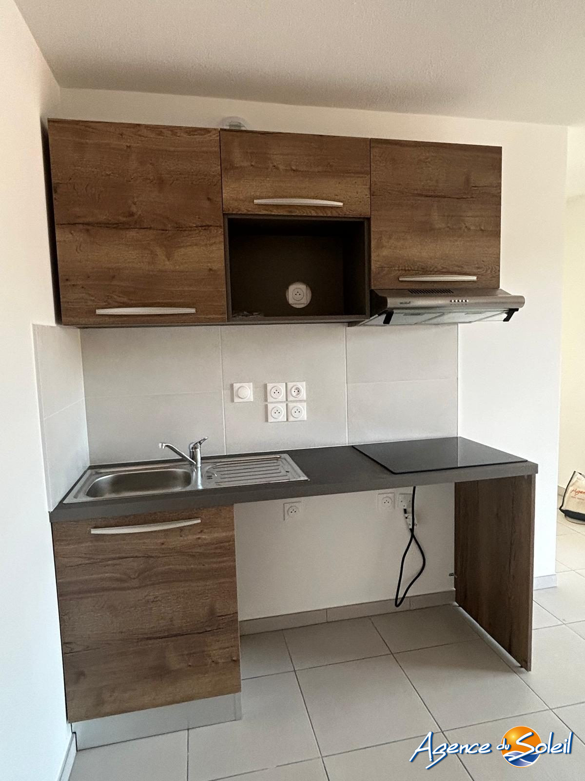 Salle de bain - Appartement Béziers (Réf. 09-7747-AGENCEDUSOLEIL)