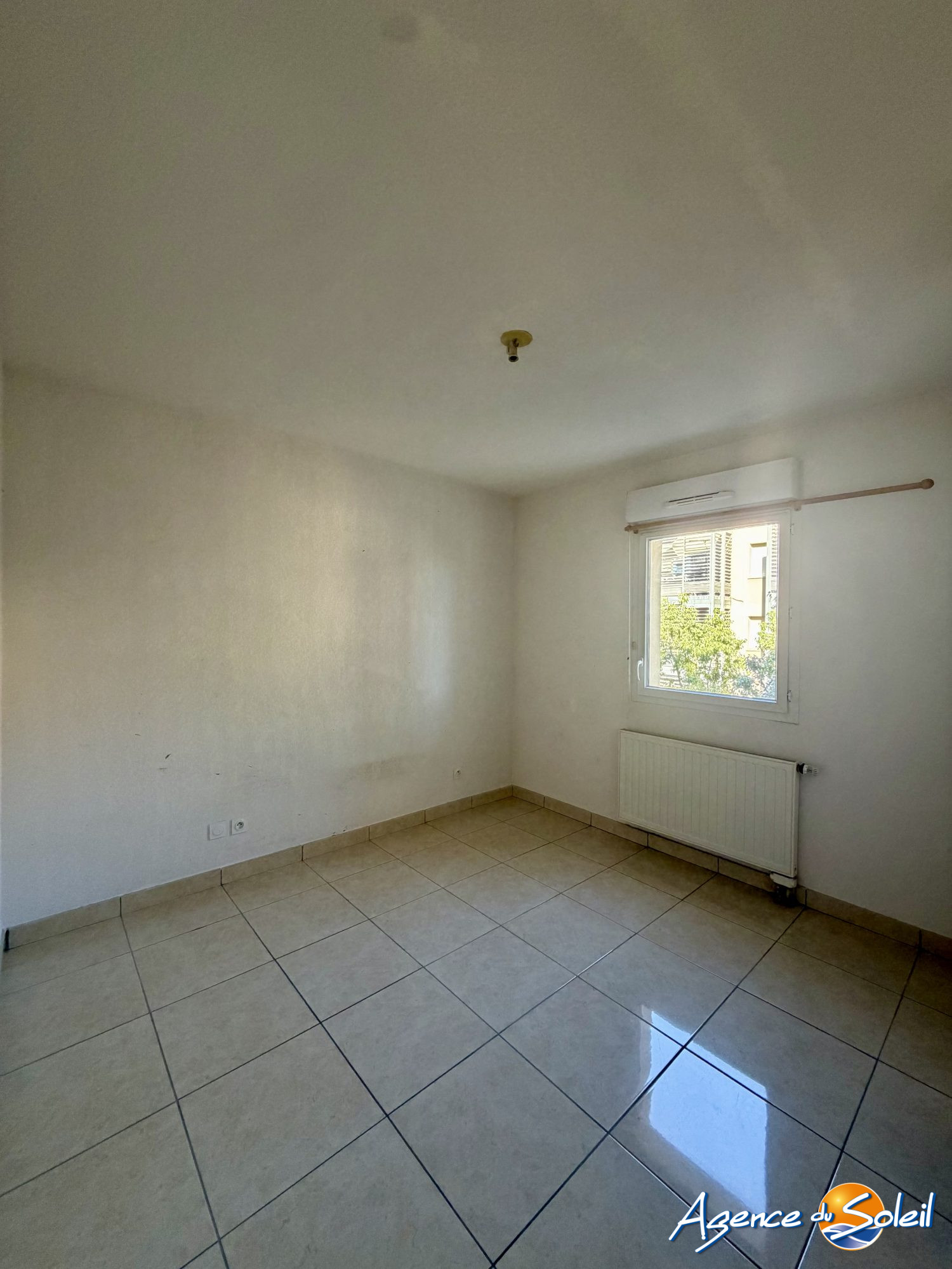 Cuisine - Appartement Saint-Laurent-de-la-Salanque (Réf. 06-2235-AGENCEDUSOLEIL)