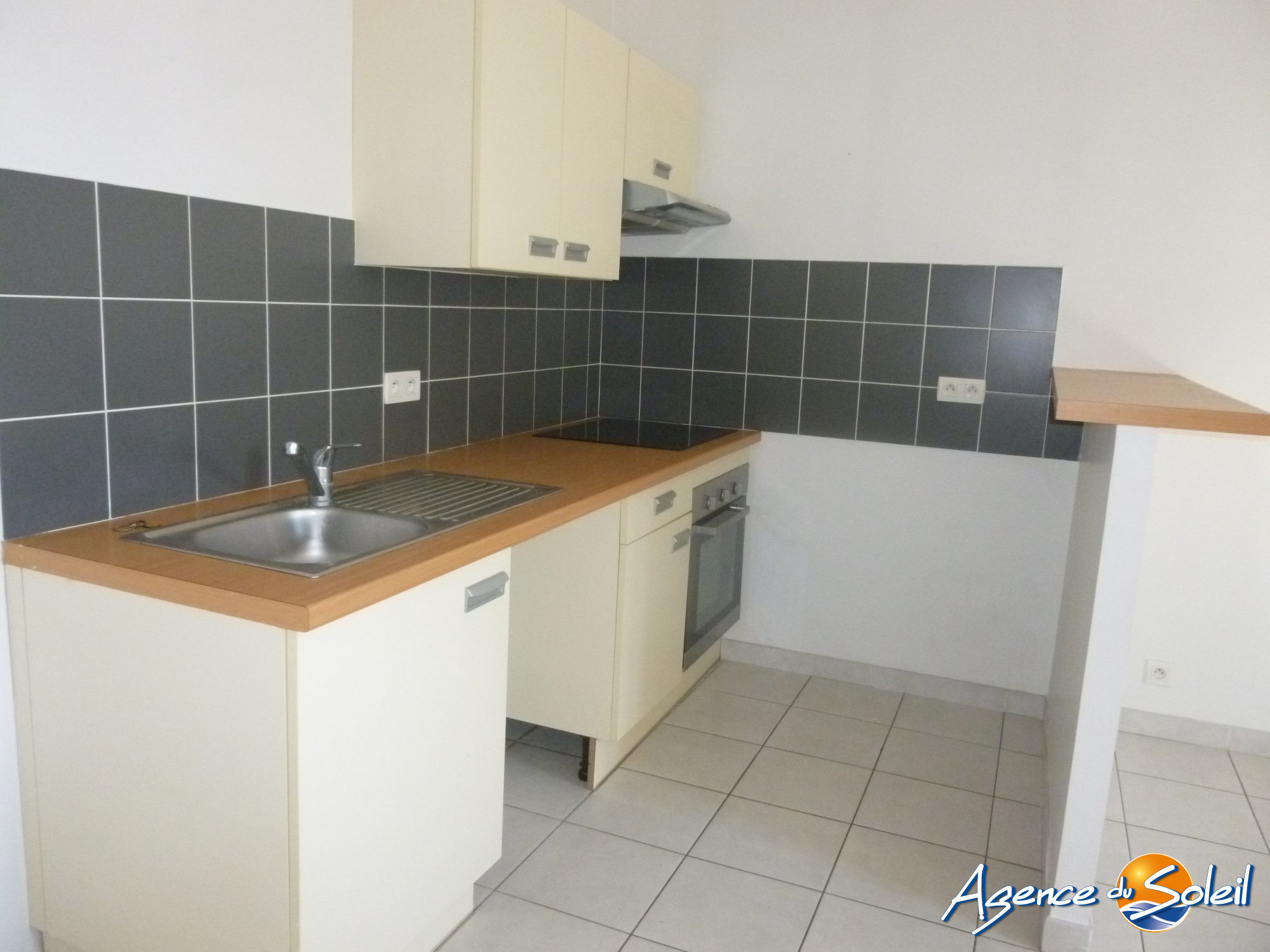Vue intérieure - Appartement Cuxac-d'Aude (Réf. 04-1356-2-AGENCEDUSOLEIL)