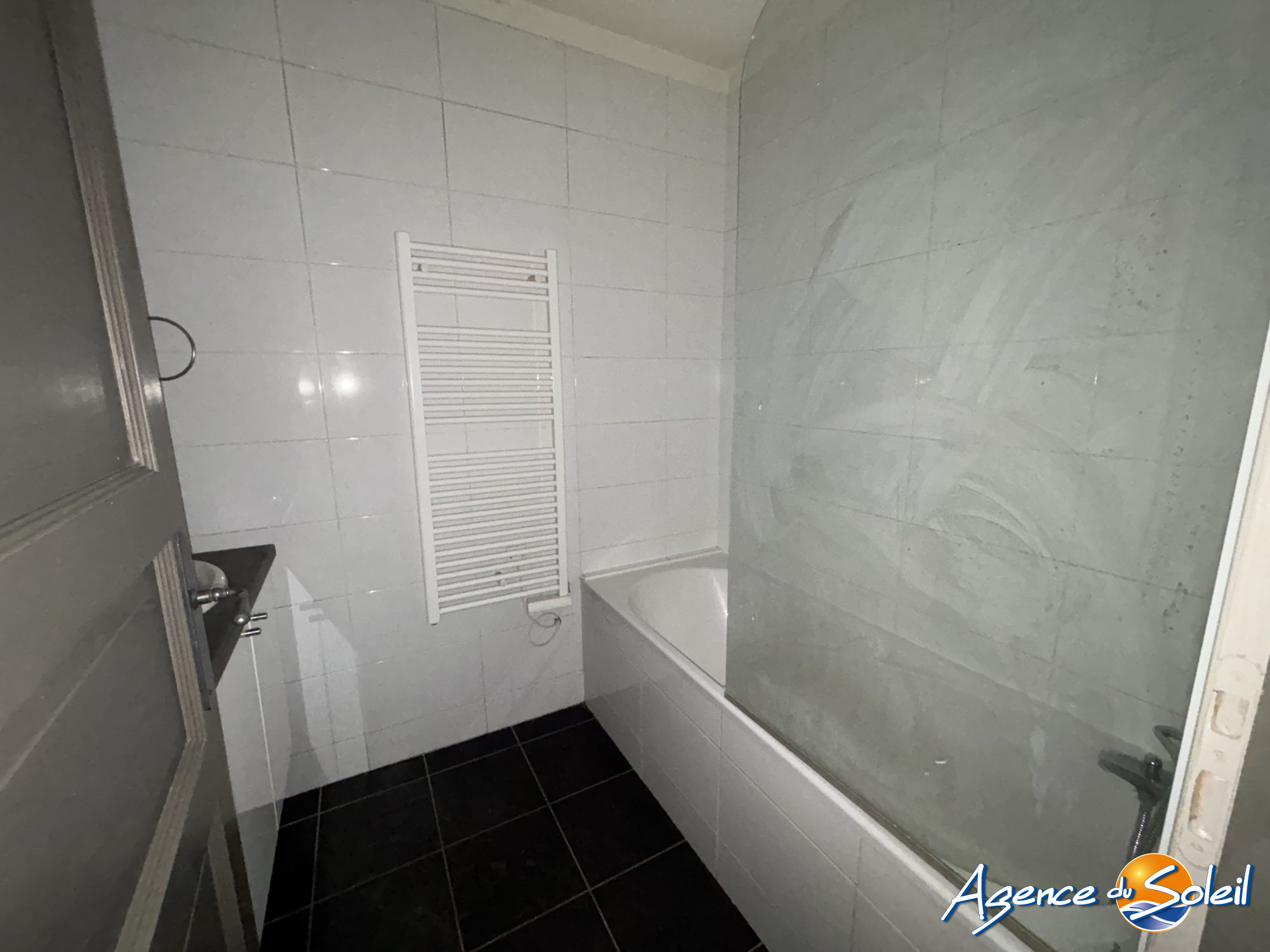 Photo 10 - Appartement Narbonne (Réf. 04-867-A31-AGENCEDUSOLEIL)