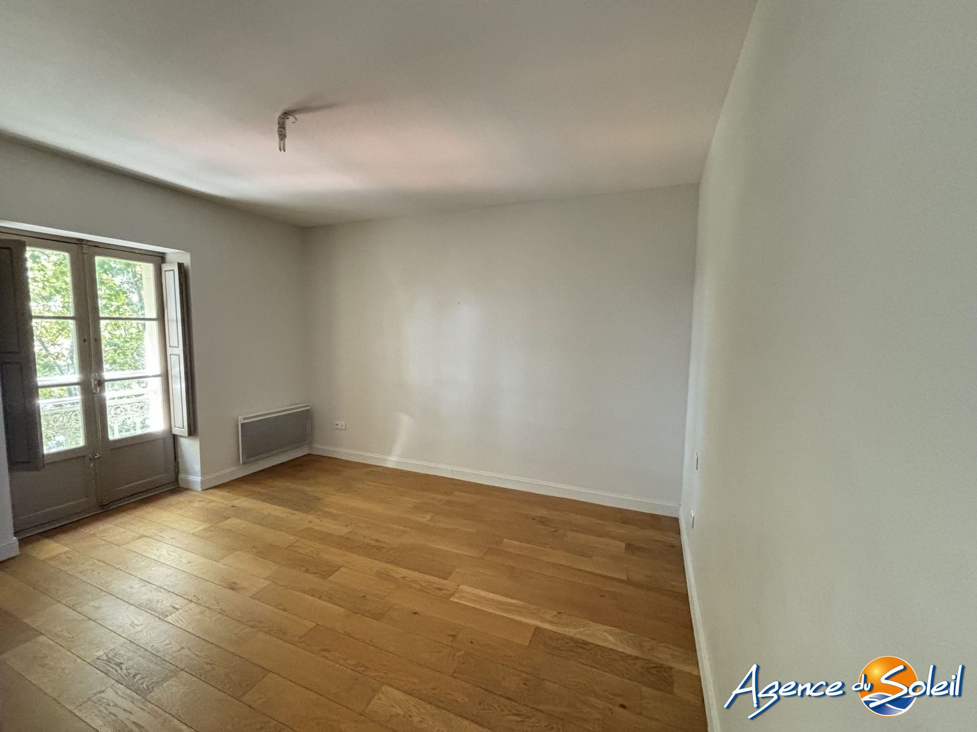 Vue extérieure - Appartement Narbonne (Réf. 04-867-A31-AGENCEDUSOLEIL)