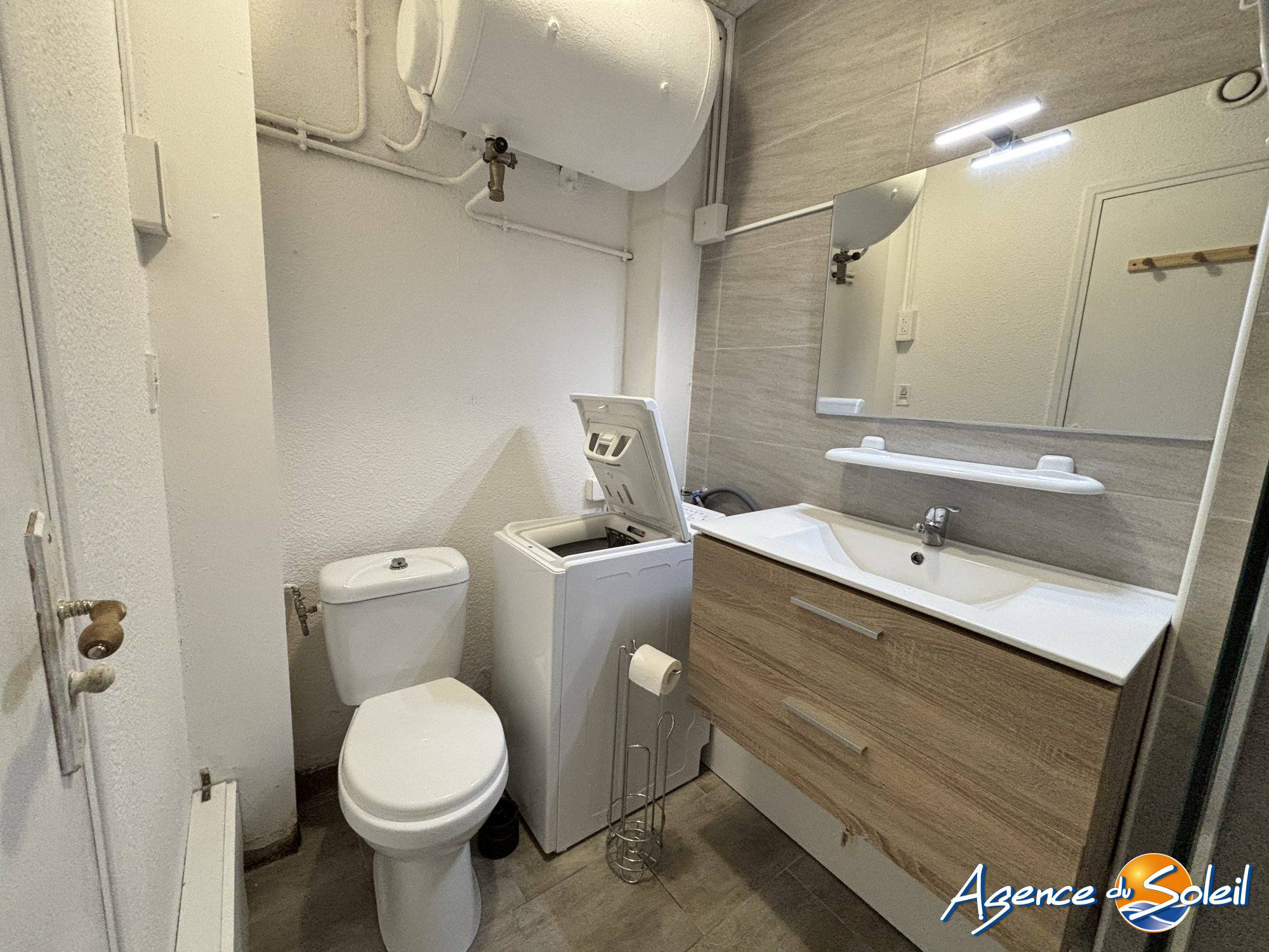 Salle de bain - Appartement Gruissan (Réf. 04-4969-AGENCEDUSOLEIL)