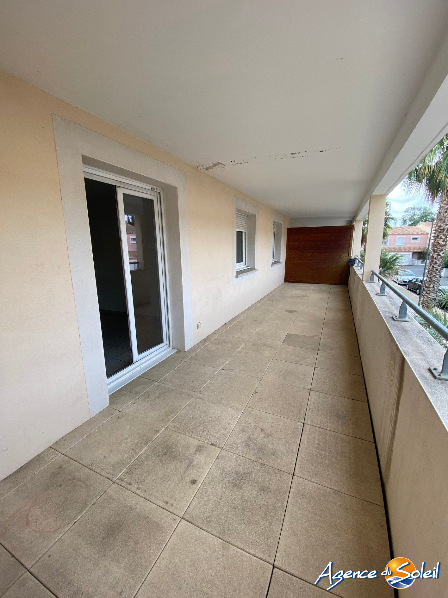 Vue intérieure - Appartement Béziers (Réf. 09-7329-AGENCEDUSOLEIL)