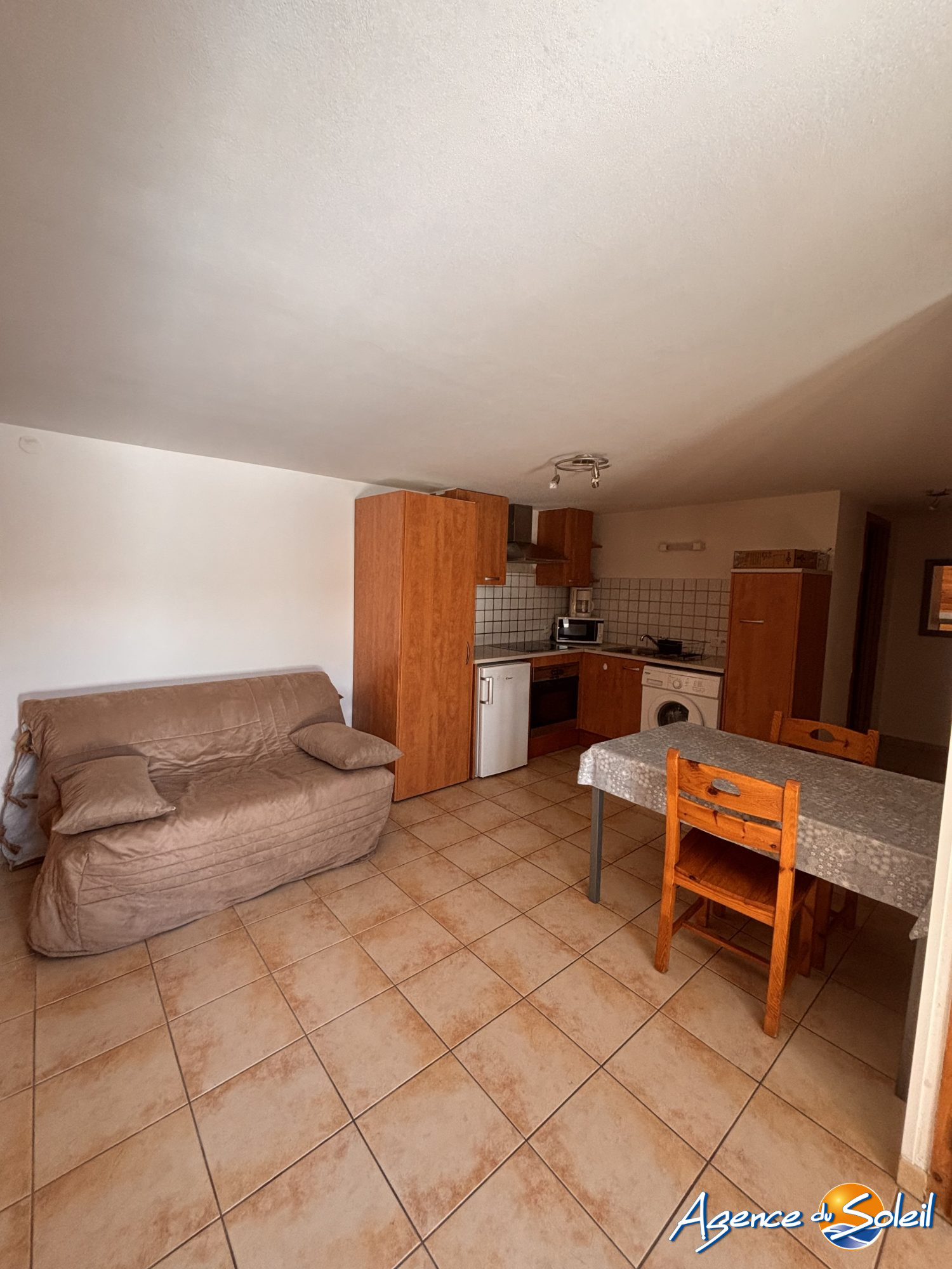 Photo de LES ANGLES - Studio meublé - Lotissement Les Hauts Du Lac