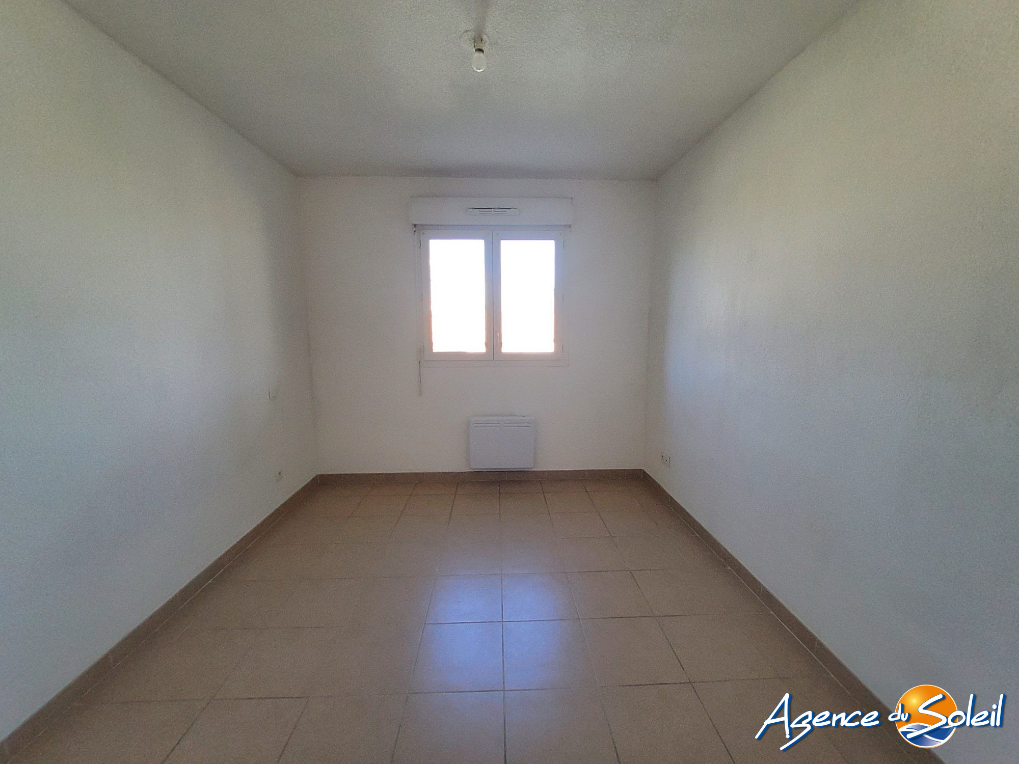 Salle de bain - Appartement Narbonne (Réf. 04-4411-AGENCEDUSOLEIL)