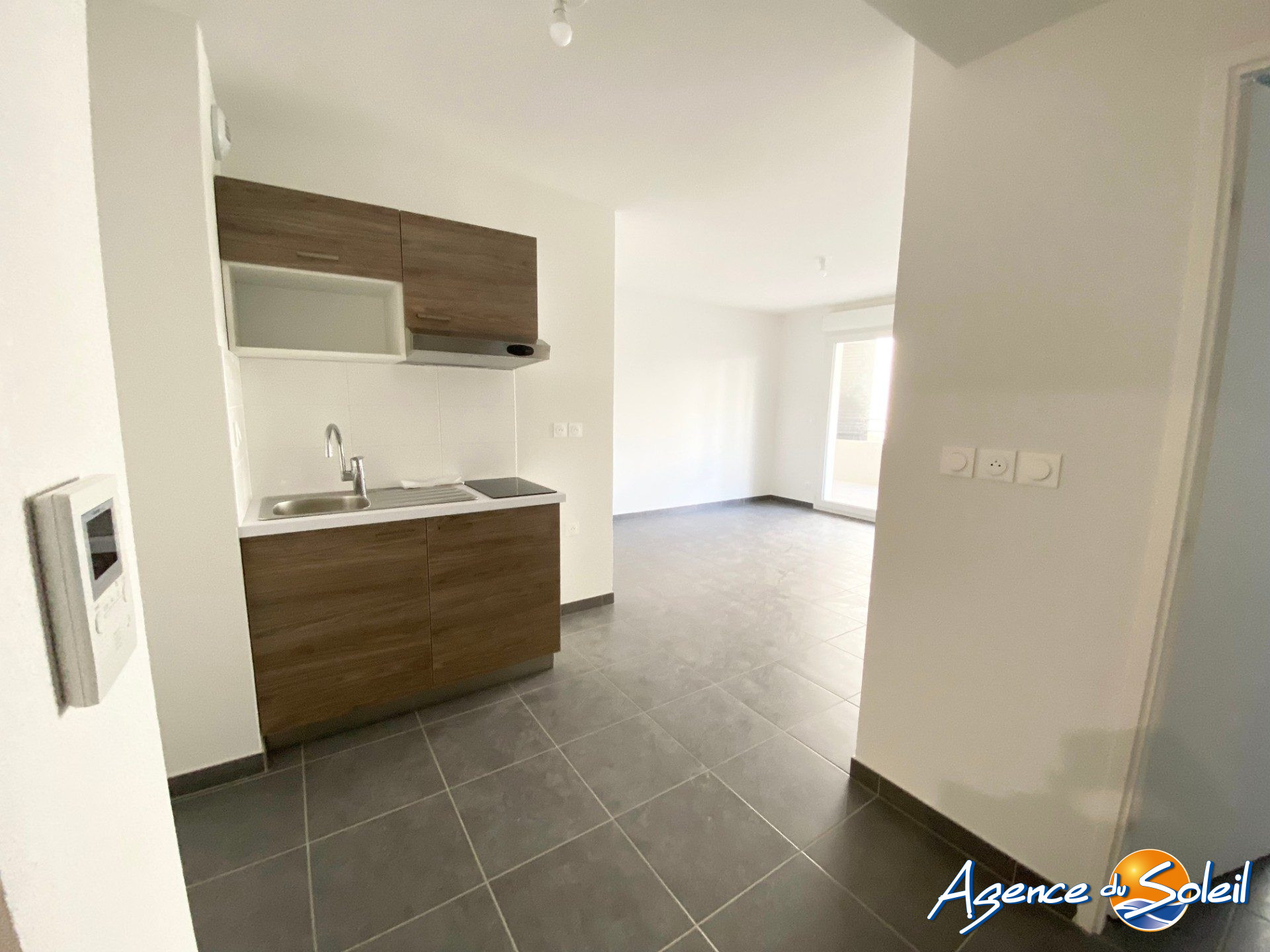 Vue intérieure - Appartement Marseillan (Réf. 09-7362-AGENCEDUSOLEIL)