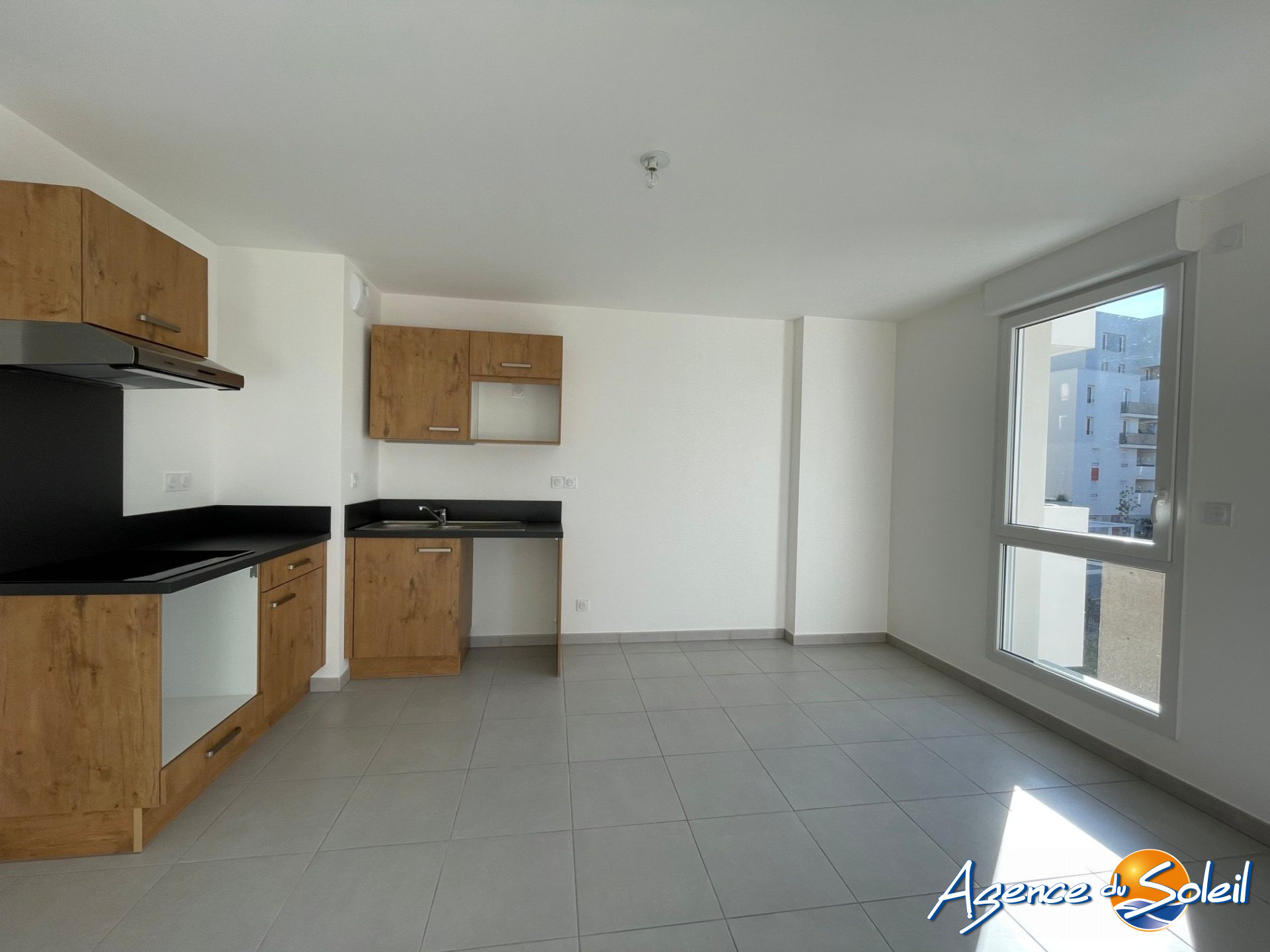 Salle de bain - Appartement Perpignan (Réf. 06-2980-AGENCEDUSOLEIL)