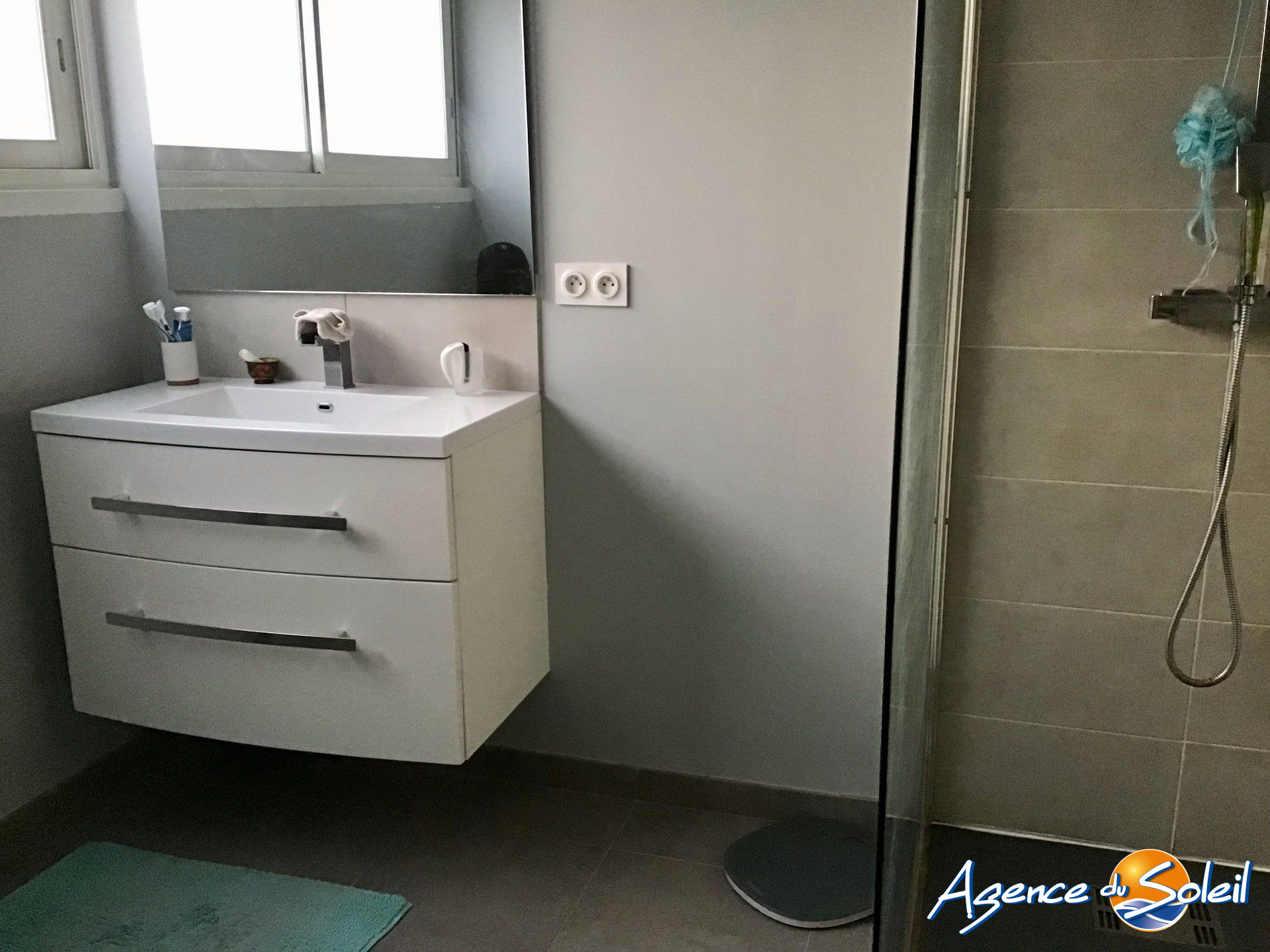 Salle de bain - Appartement Perpignan (Réf. 08-5421-AGENCEDUSOLEIL)