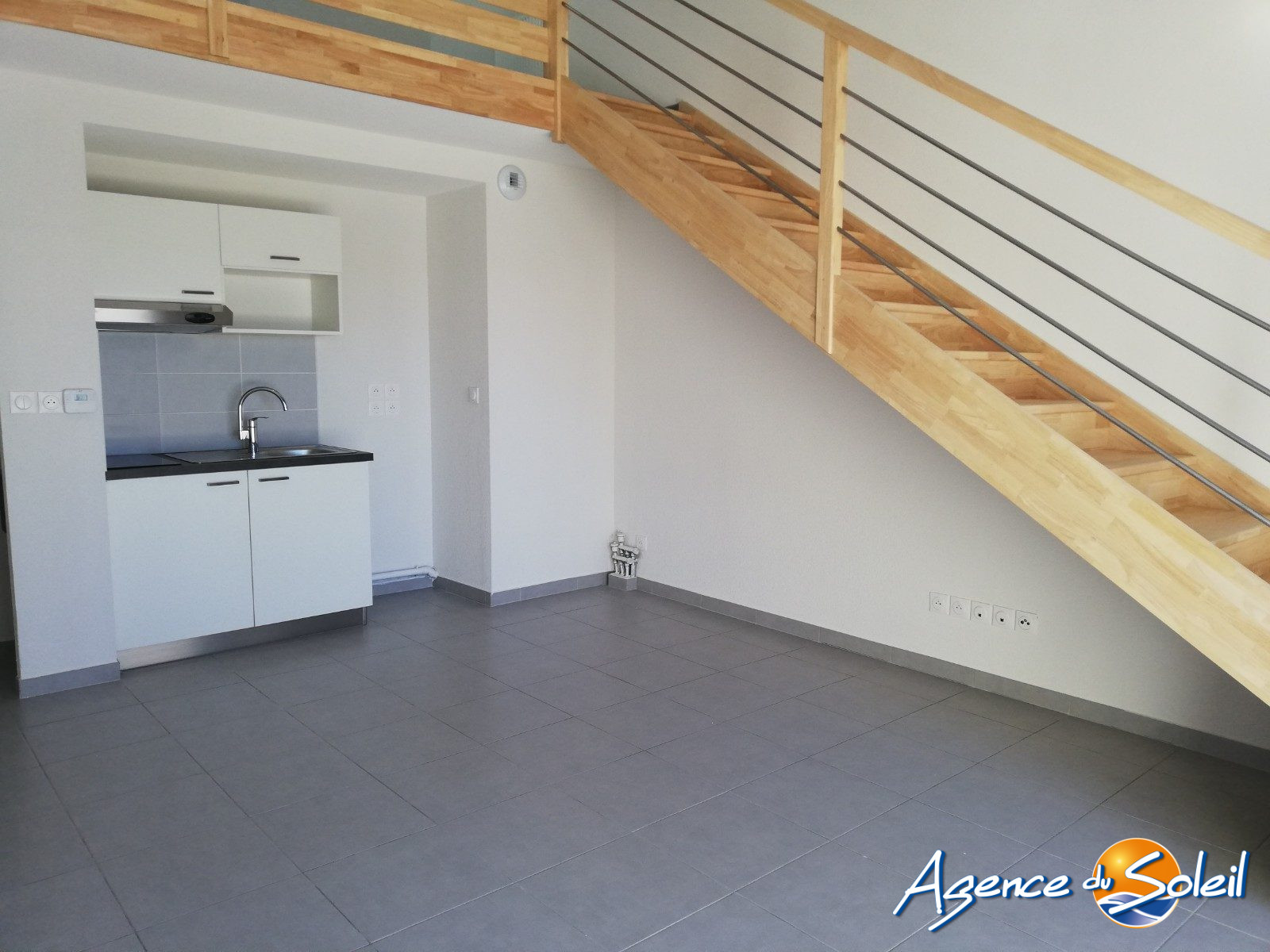 Vue intérieure - Appartement Marseillan (Réf. 09-7262-AGENCEDUSOLEIL)