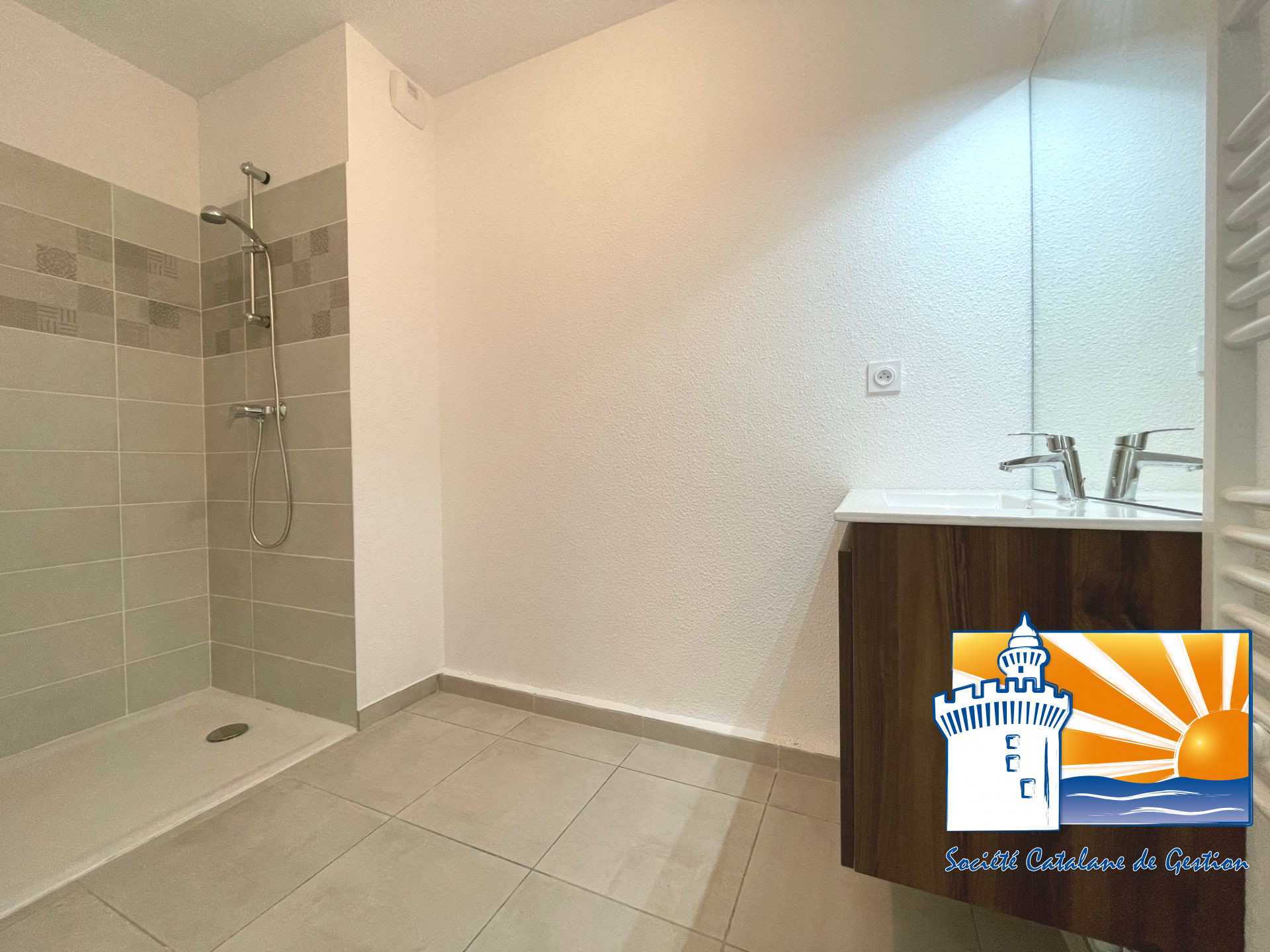 Salle de bain - Appartement Perpignan (Réf. 07-2965-1928-AGENCEDUSOLEIL)