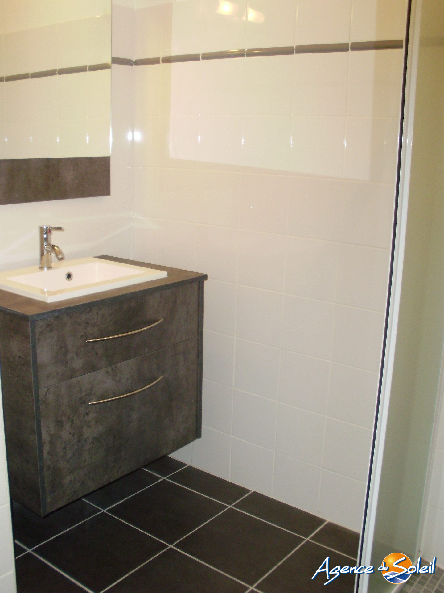 Cuisine - Appartement Saint-Estève (Réf. 06-2208-AGENCEDUSOLEIL)
