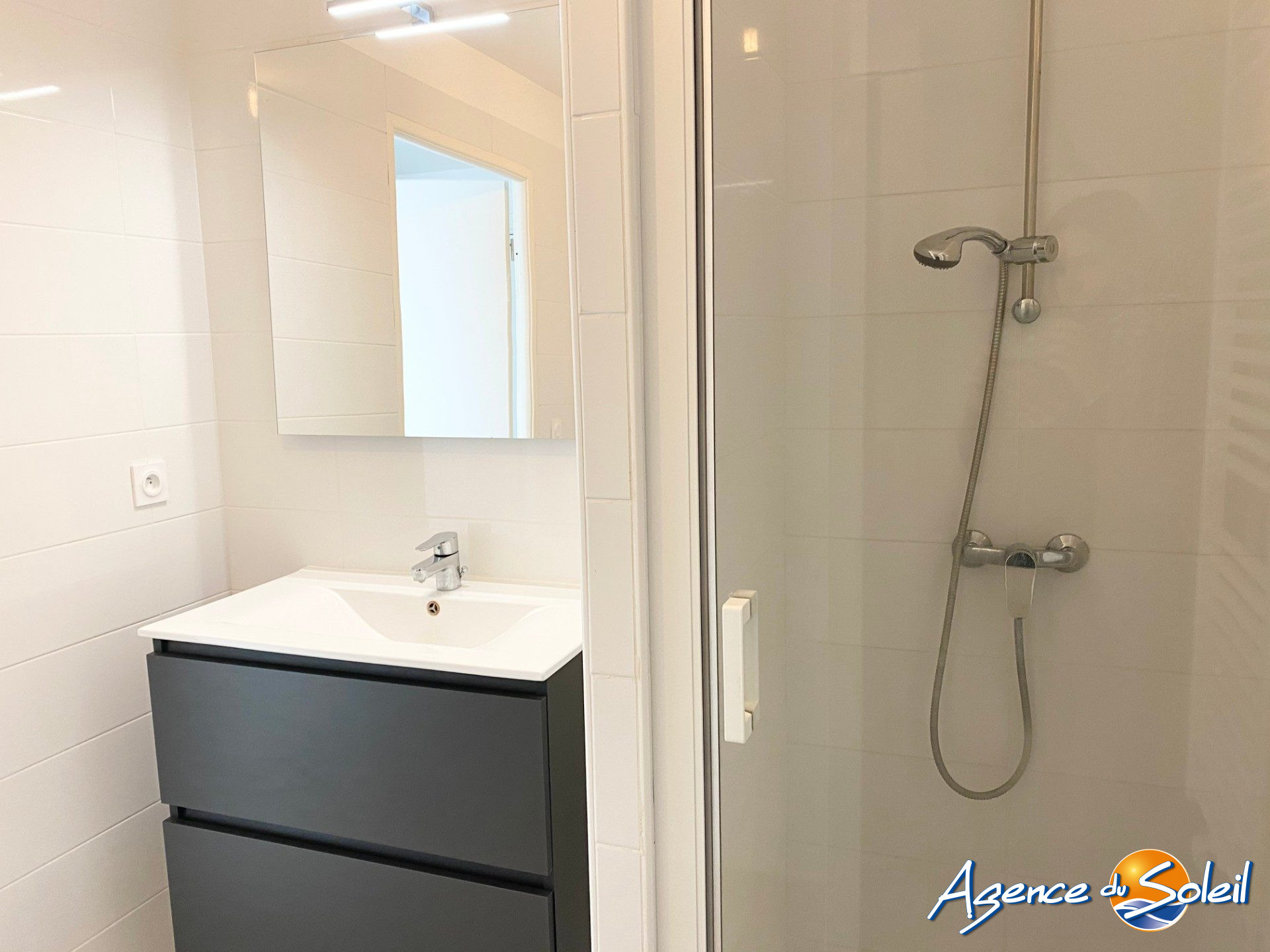 Photo 10 - Appartement Sauvian (Réf. 09-6861-AGENCEDUSOLEIL)